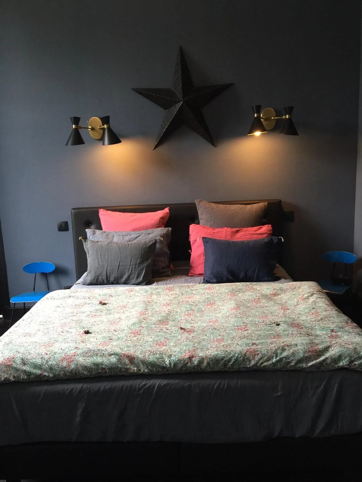 Photo of the whole room in La Villa 1901