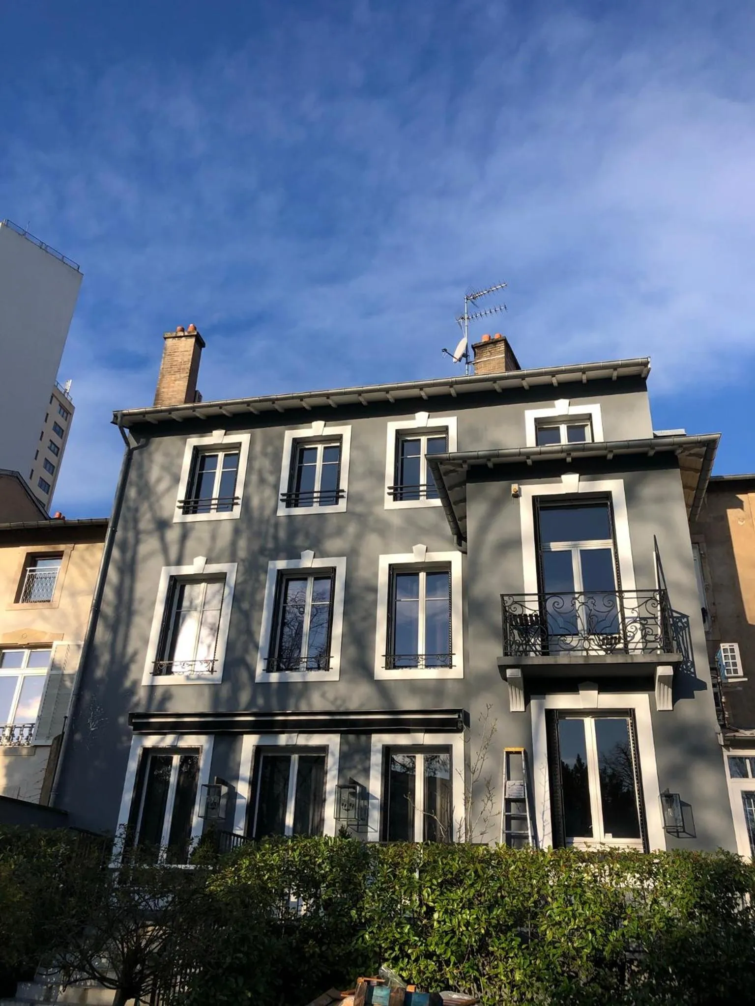 Property building in La Villa 1901