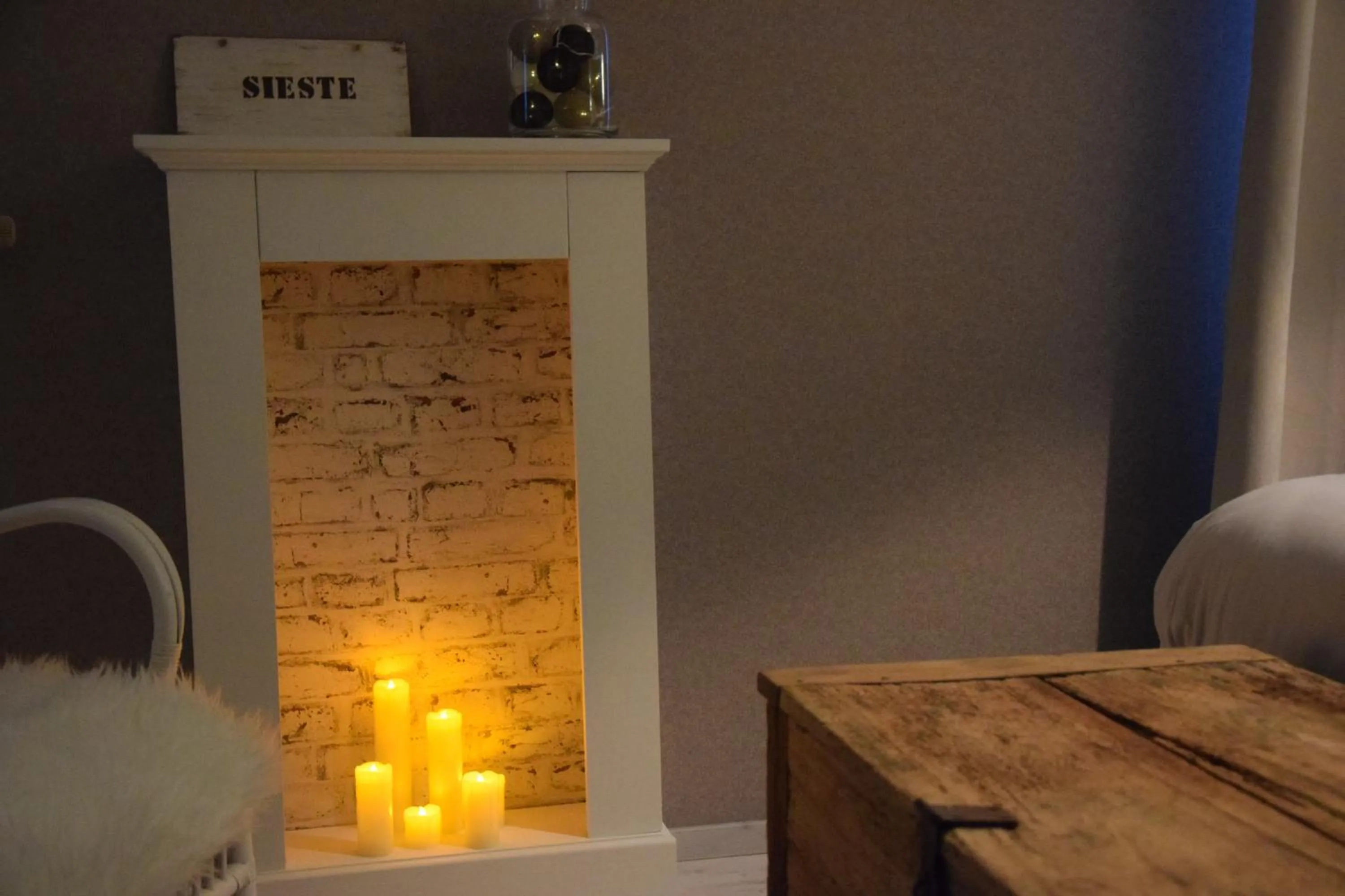 Decorative detail in Les Portes Du Hable