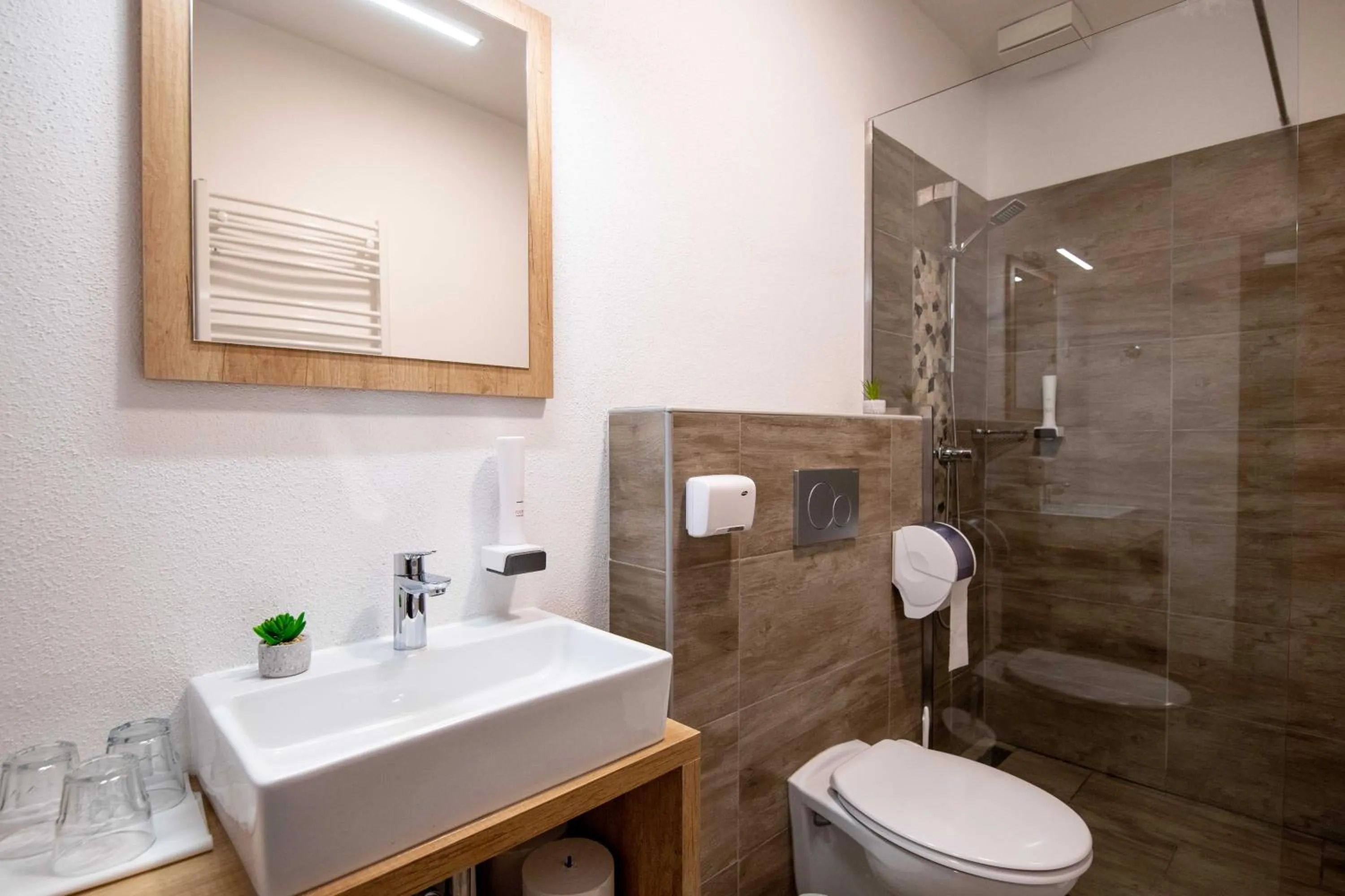 Shower in Guesthouse Stari Mayr