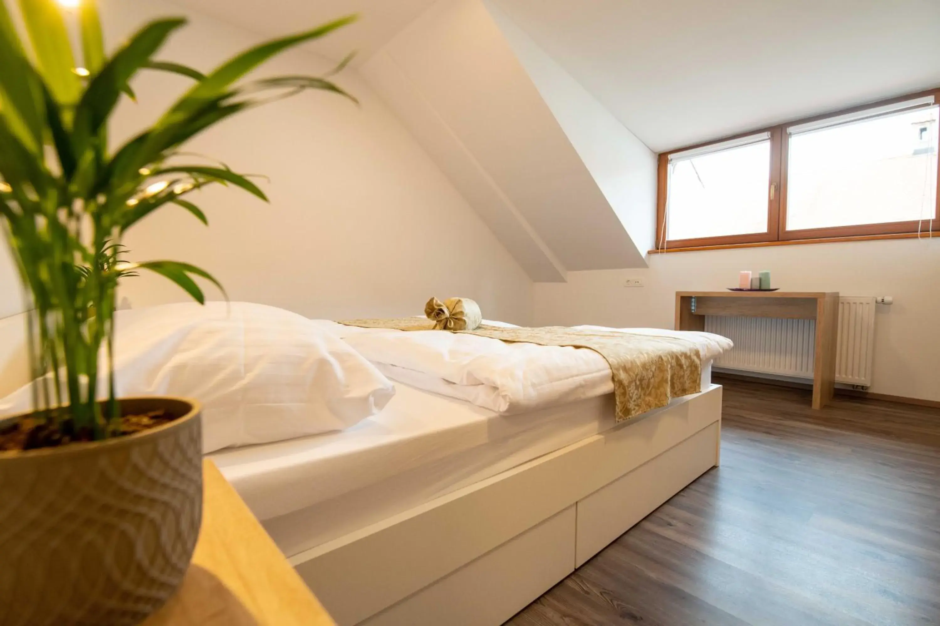 Triple Room with Bathroom - single occupancy in Guesthouse Stari Mayr Triple Room with Bathroom - single occupancy in Guesthouse Stari Mayr