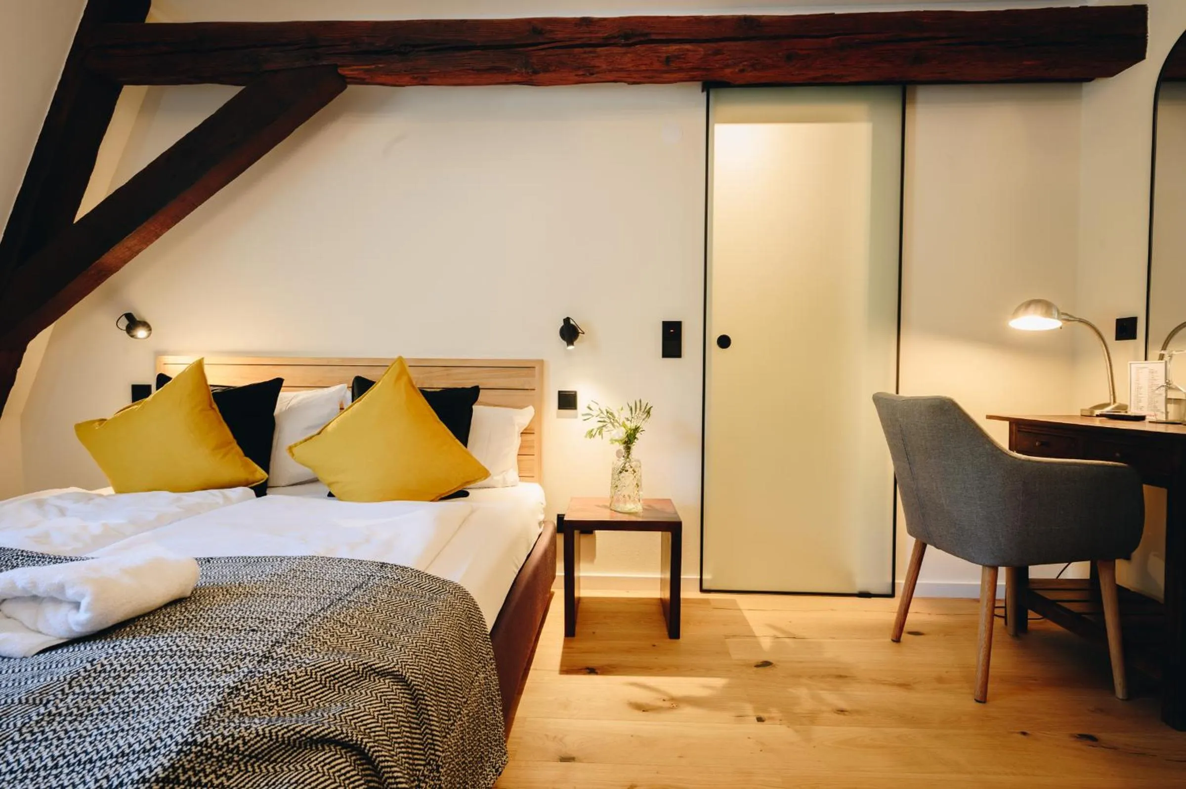 Bed in Boutiquehotel Kloster Pfalzel