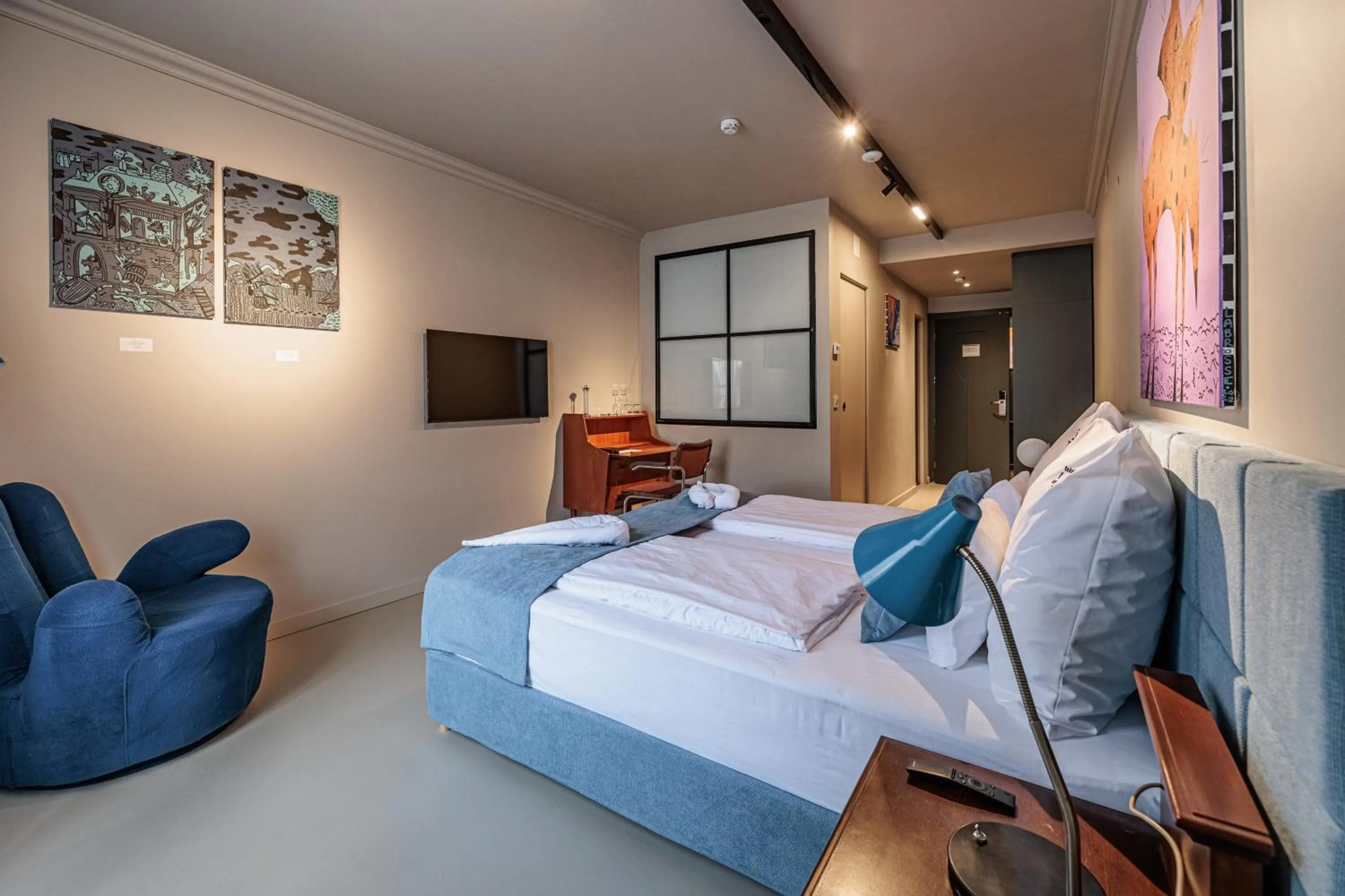 Photo of the whole room, Bed in Barka Galéria Hotel és Étterem