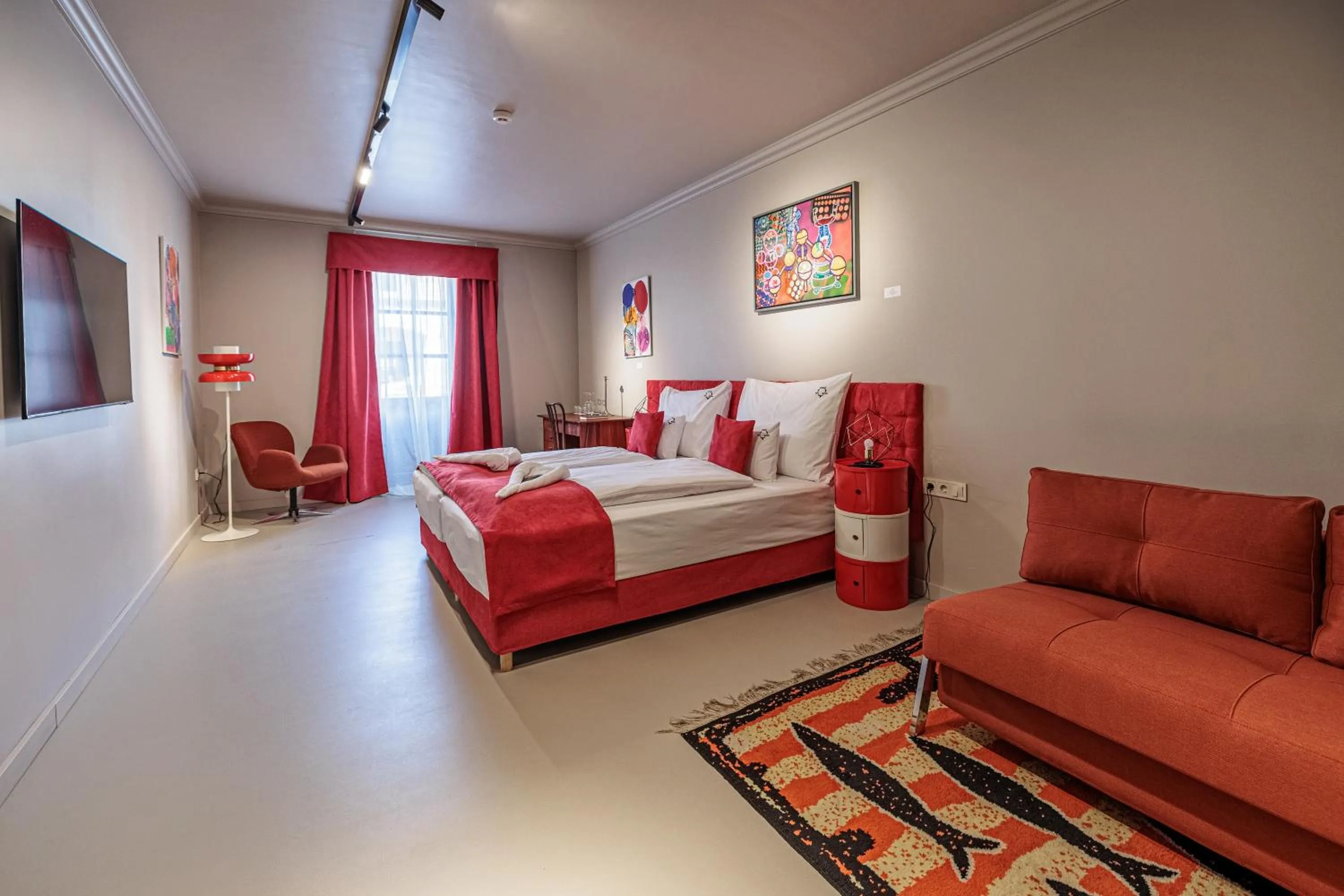 Photo of the whole room, Bed in Barka Galéria Hotel és Étterem