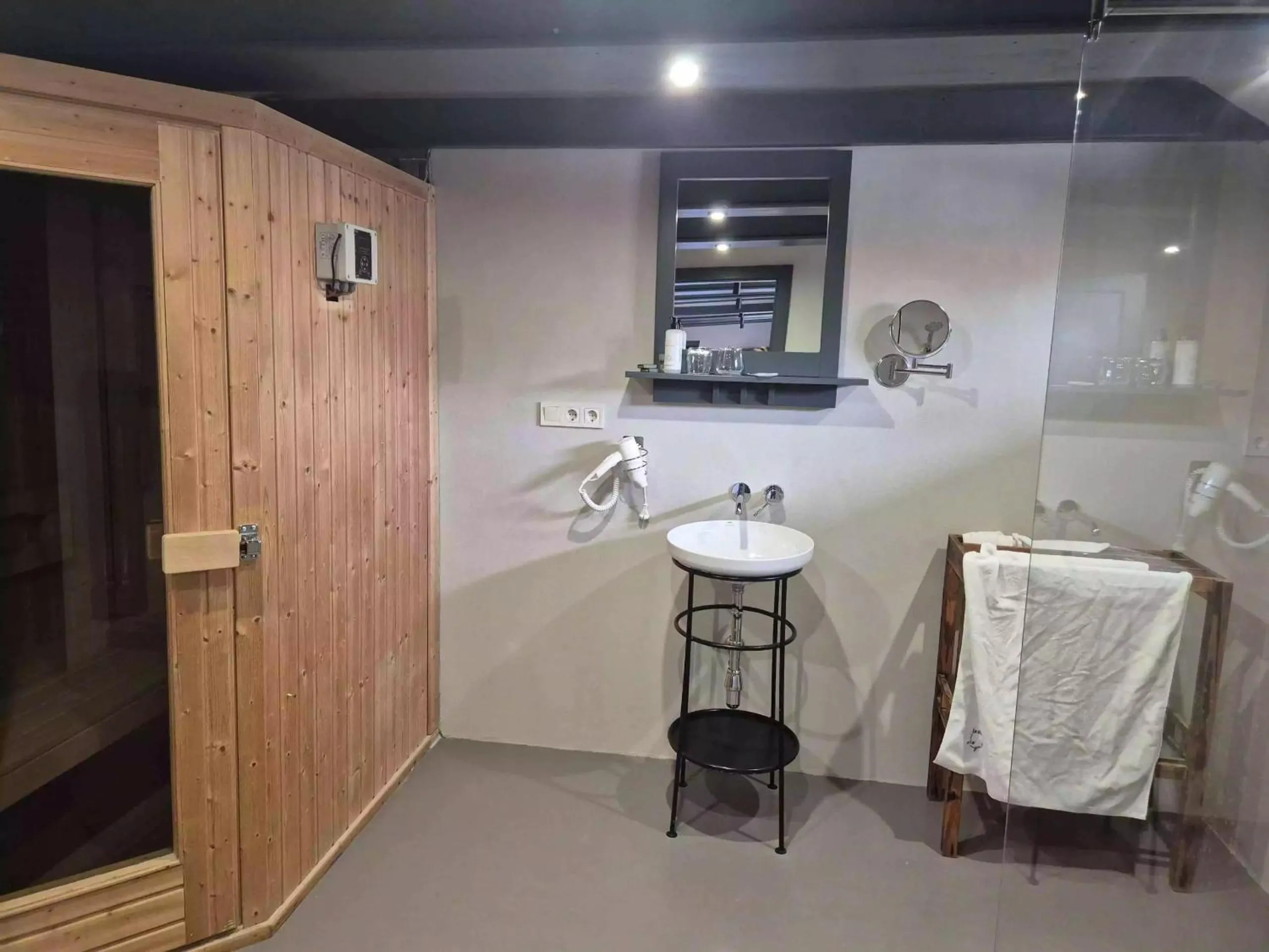 Sauna in Barka Galéria Hotel és Étterem