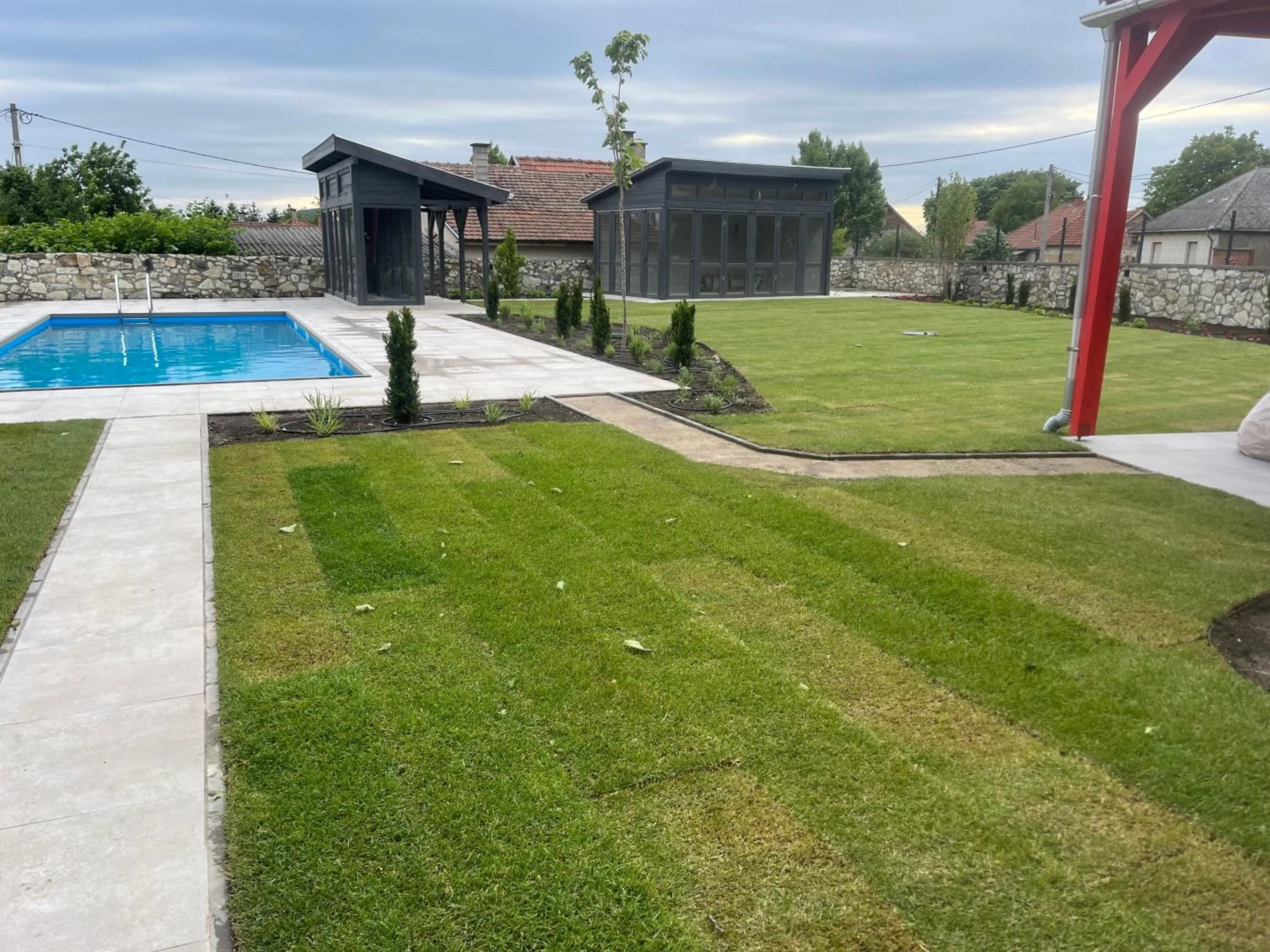 Swimming pool in Barka Galéria Hotel és Étterem