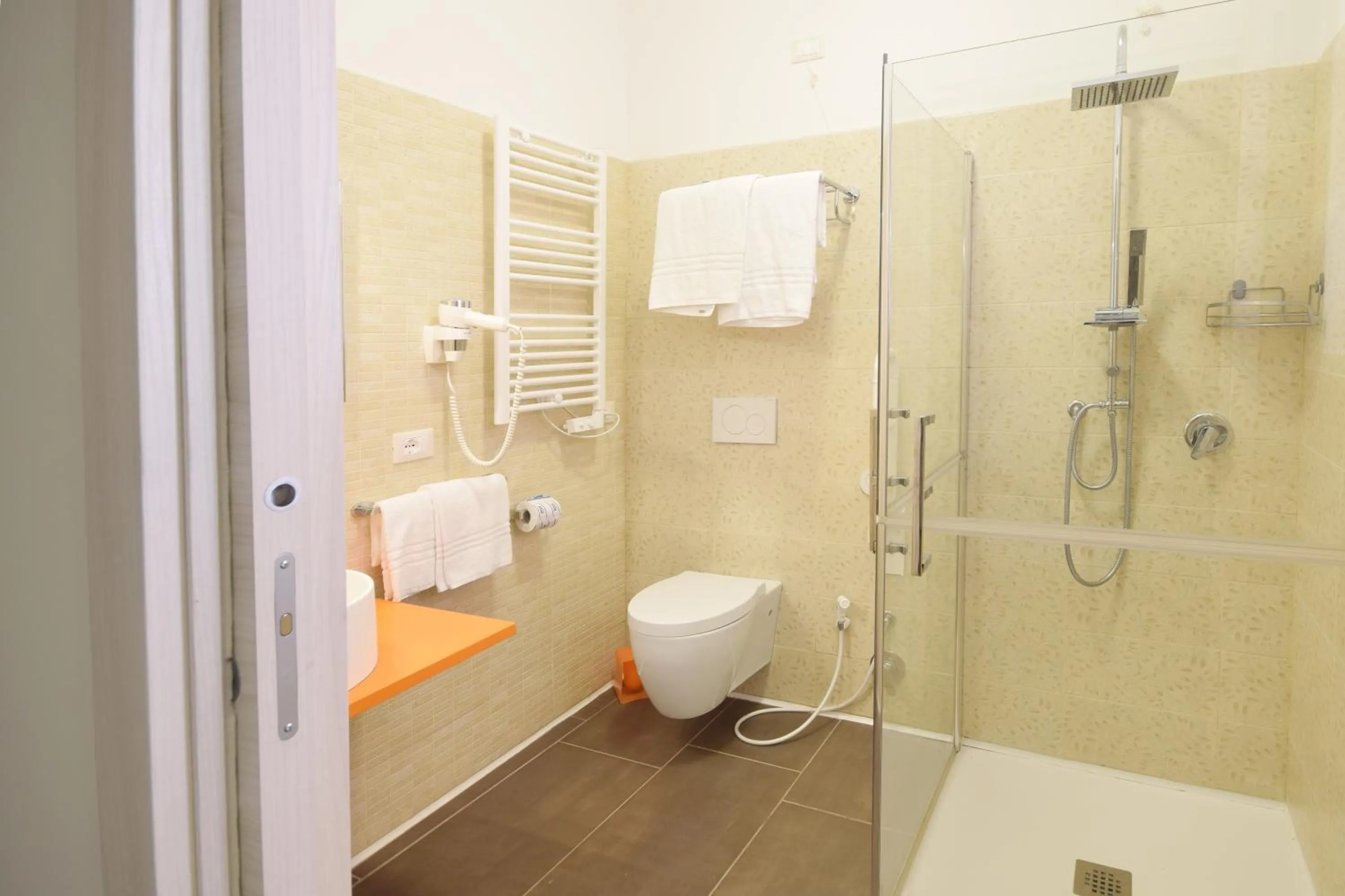 Bathroom in Hotel La Siesta