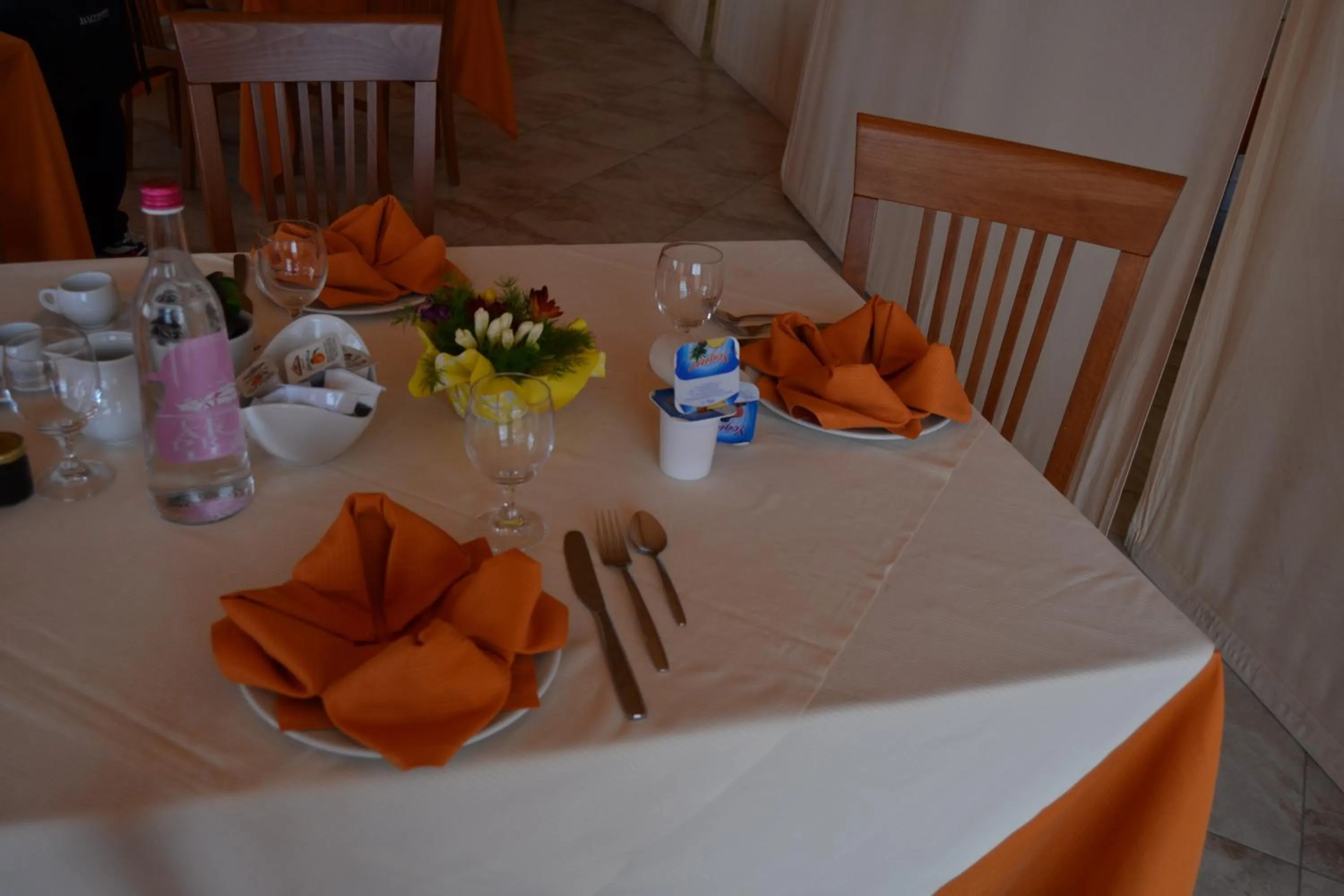 Restaurant/places to eat in Hotel La Siesta