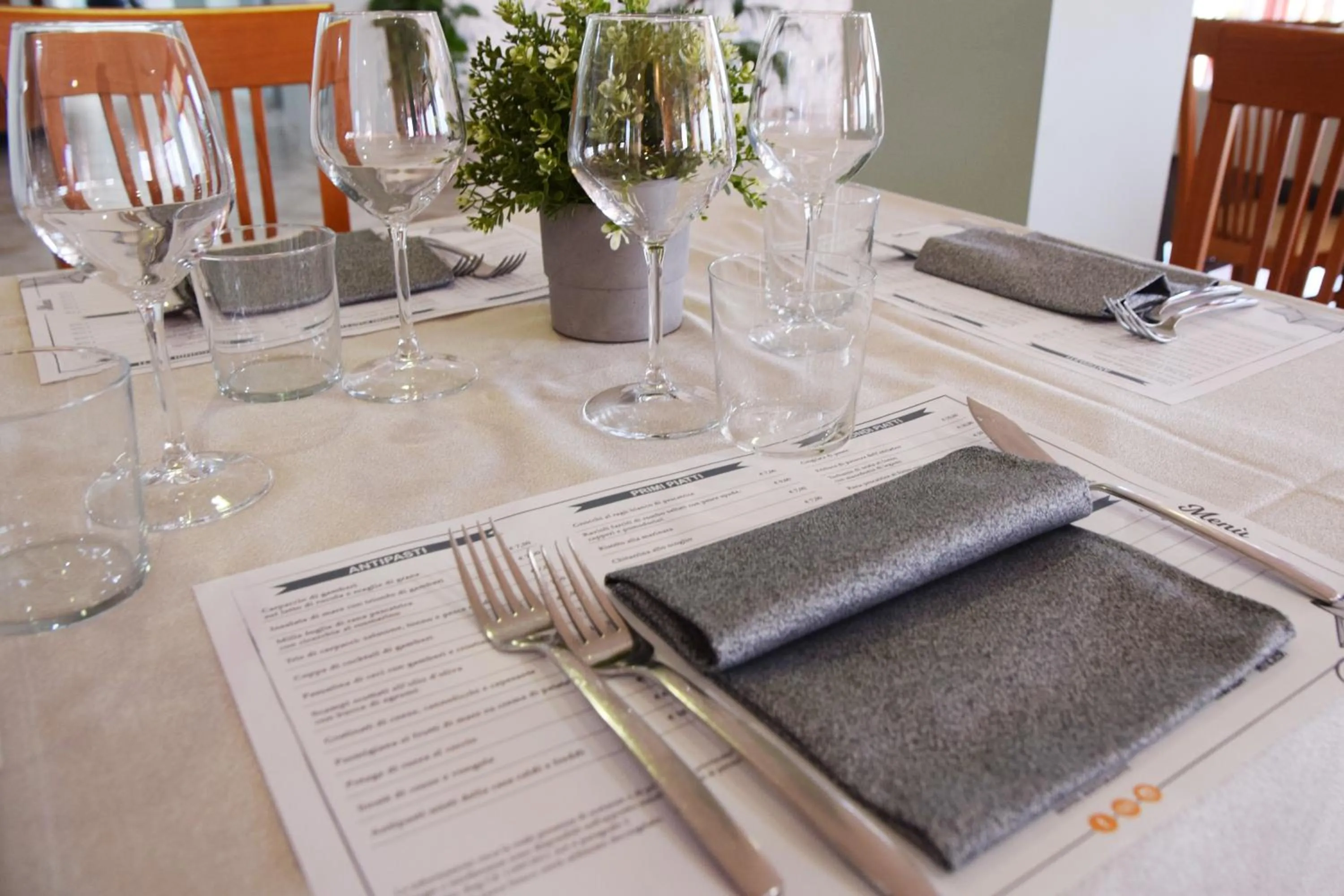 Restaurant/places to eat in Hotel La Siesta