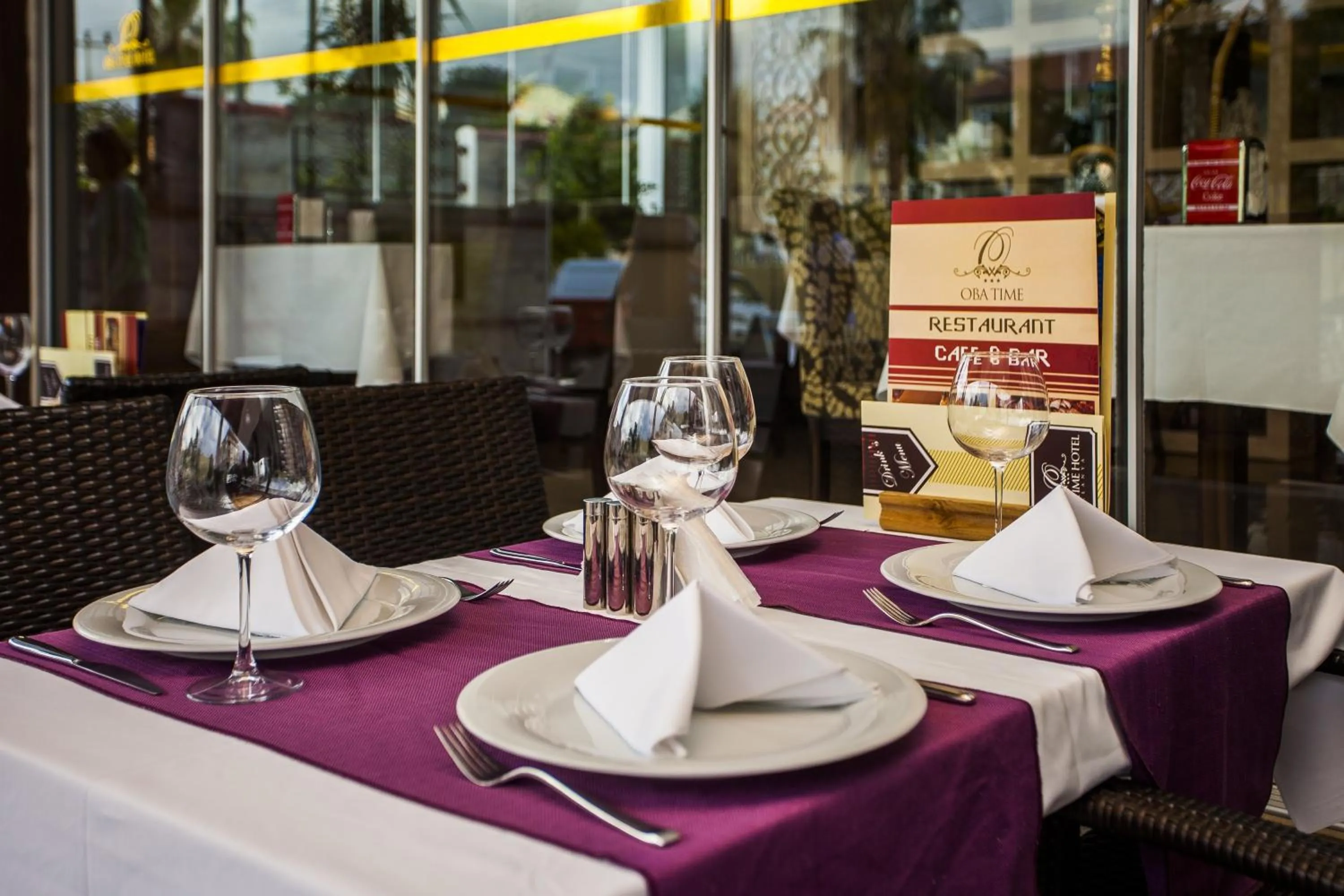 Restaurant/places to eat in Oba Time Hotel