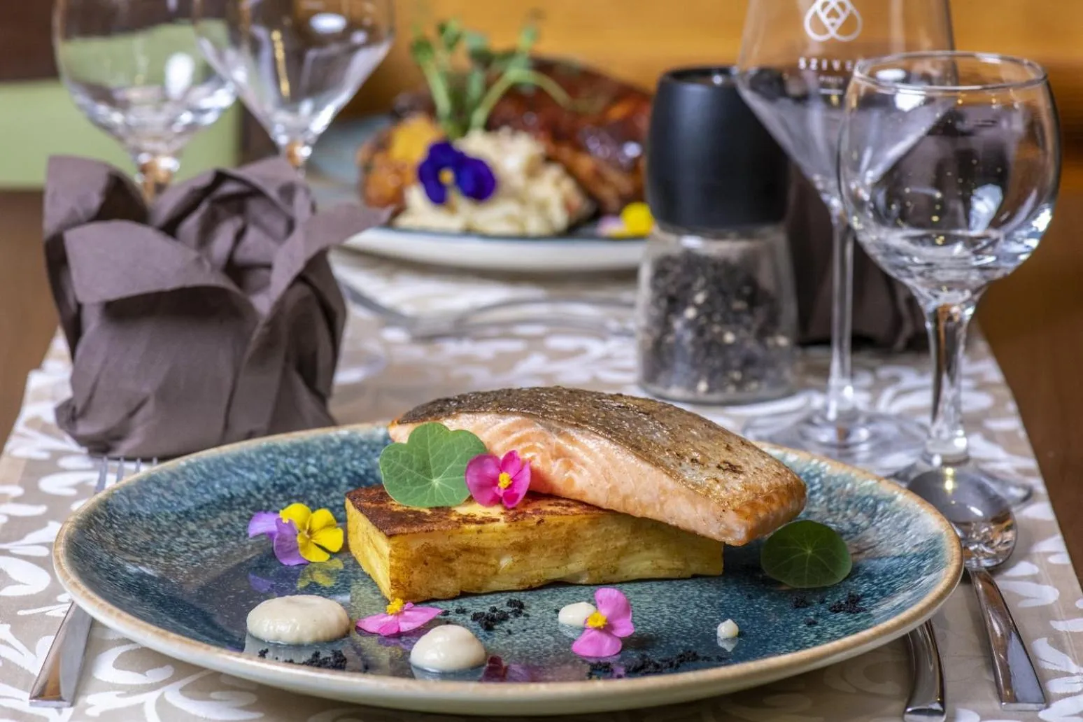 Restaurant/places to eat in Patak Park Hotel Visegrád