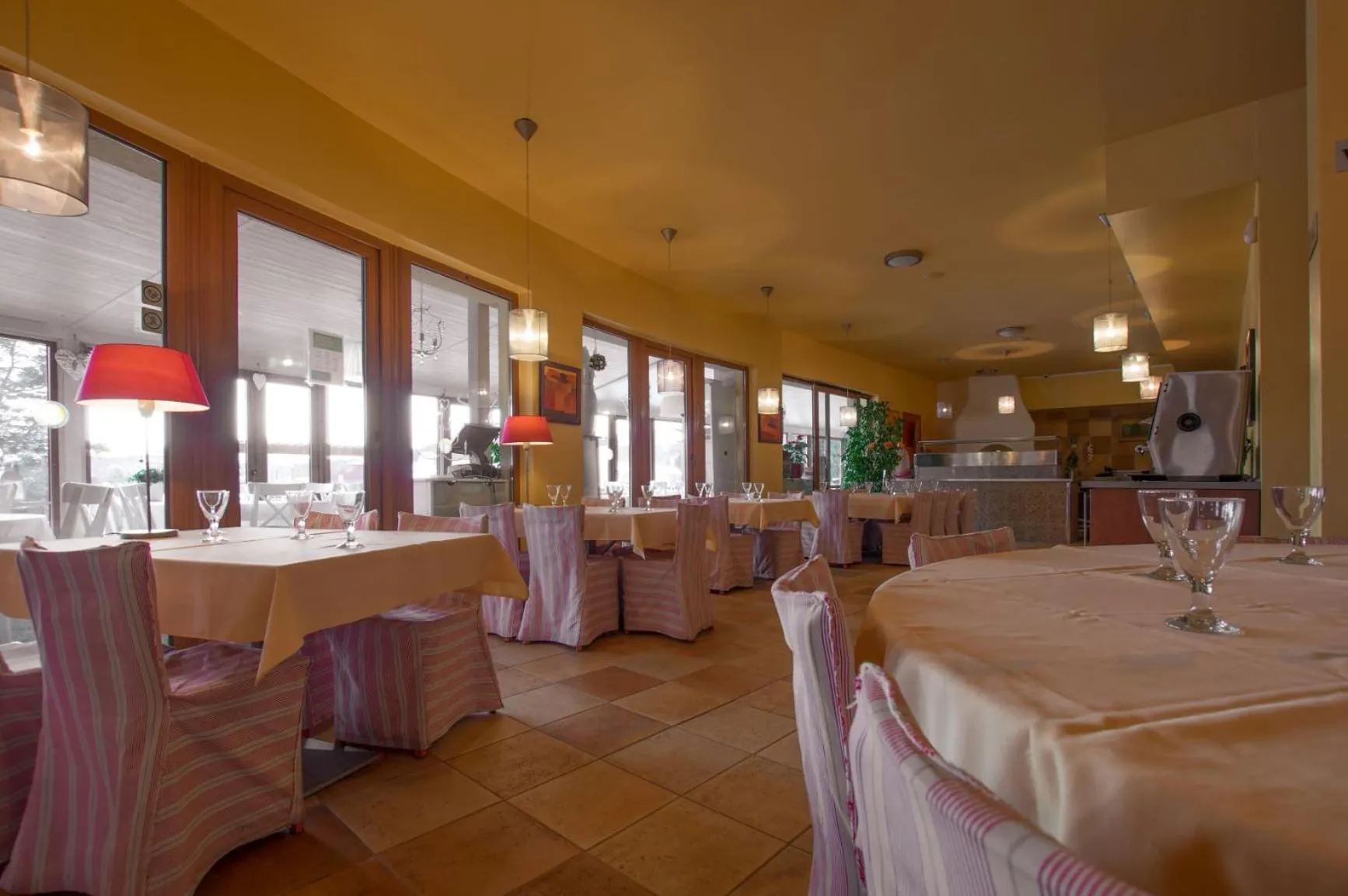 Restaurant/places to eat in Hotel SLUNEČNÁ LOUKA