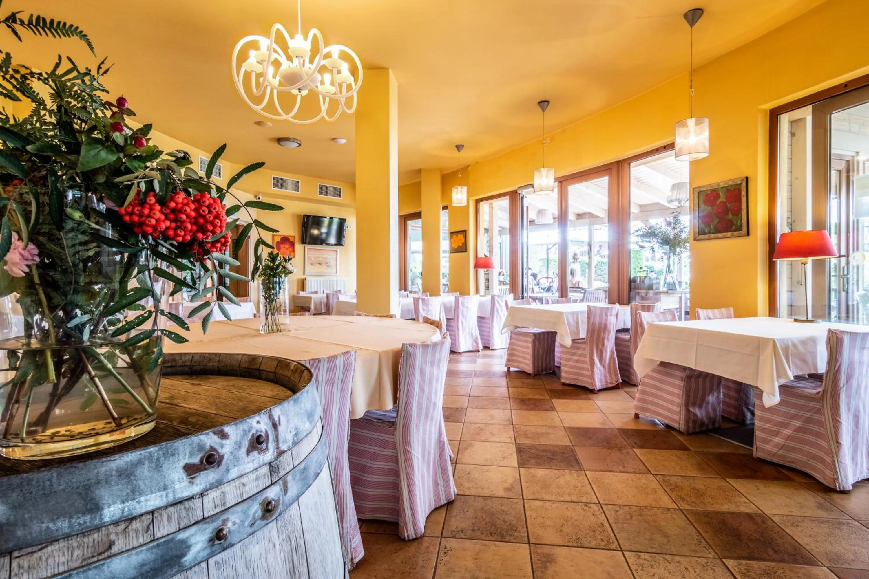 Restaurant/places to eat in Hotel SLUNEČNÁ LOUKA