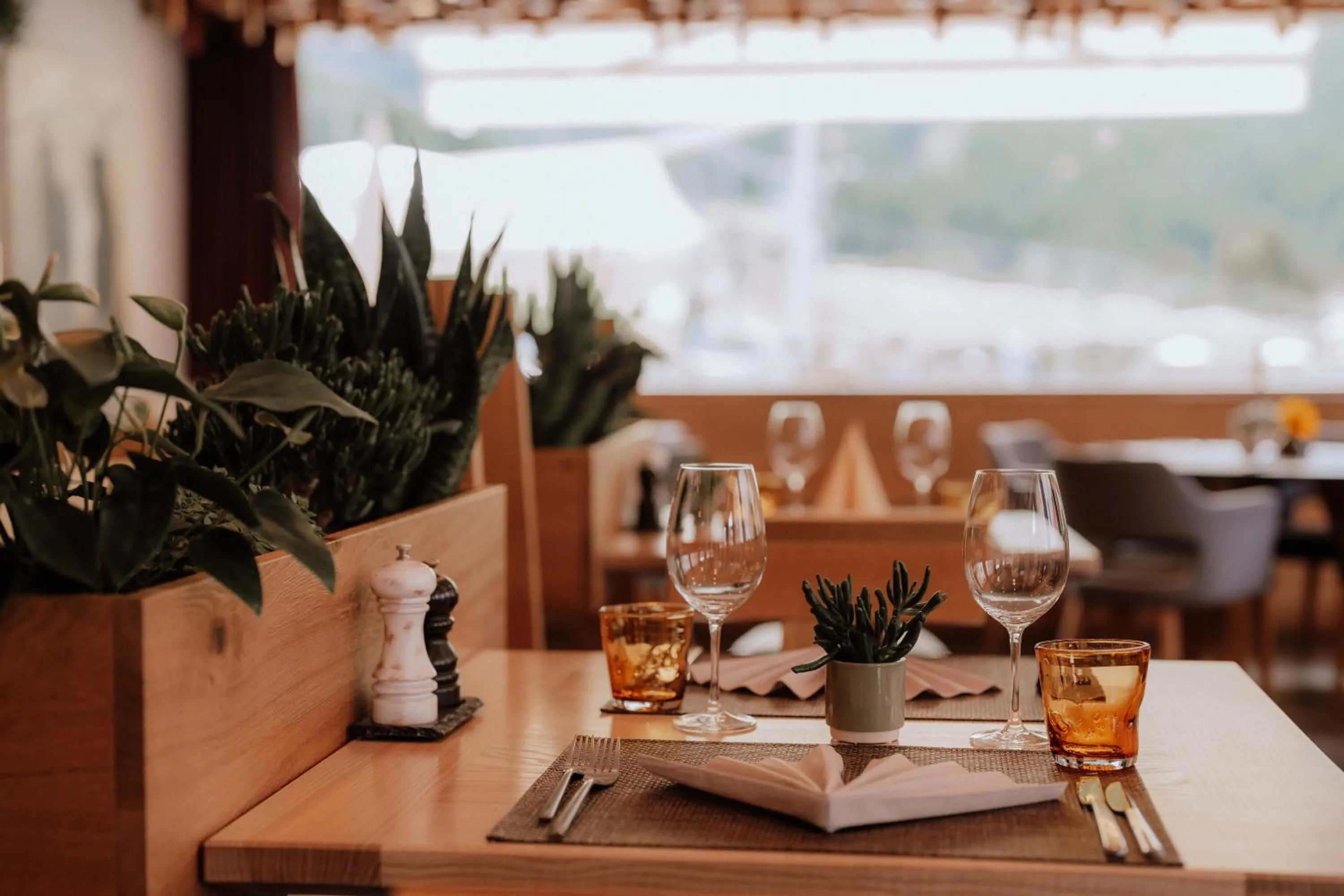 Restaurant/places to eat in Apart Lodge belMont