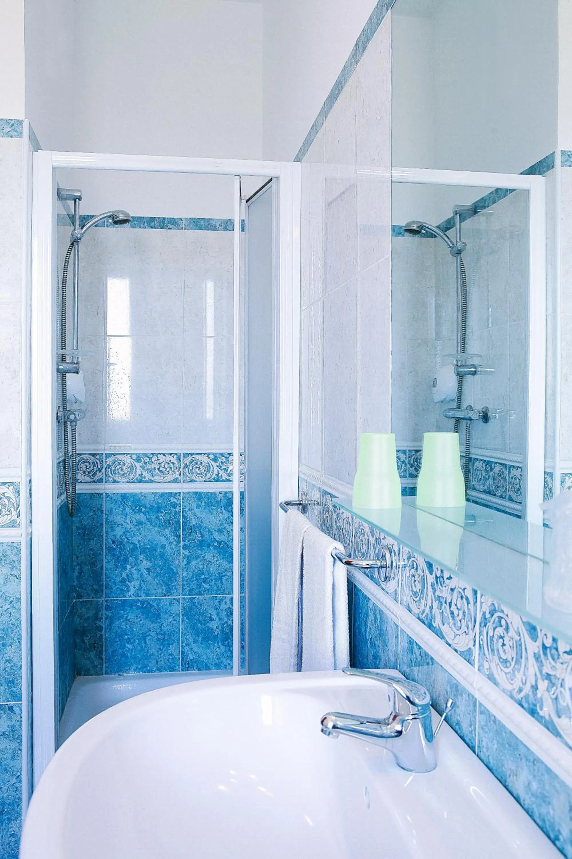 Bathroom in Hotel Ambassador