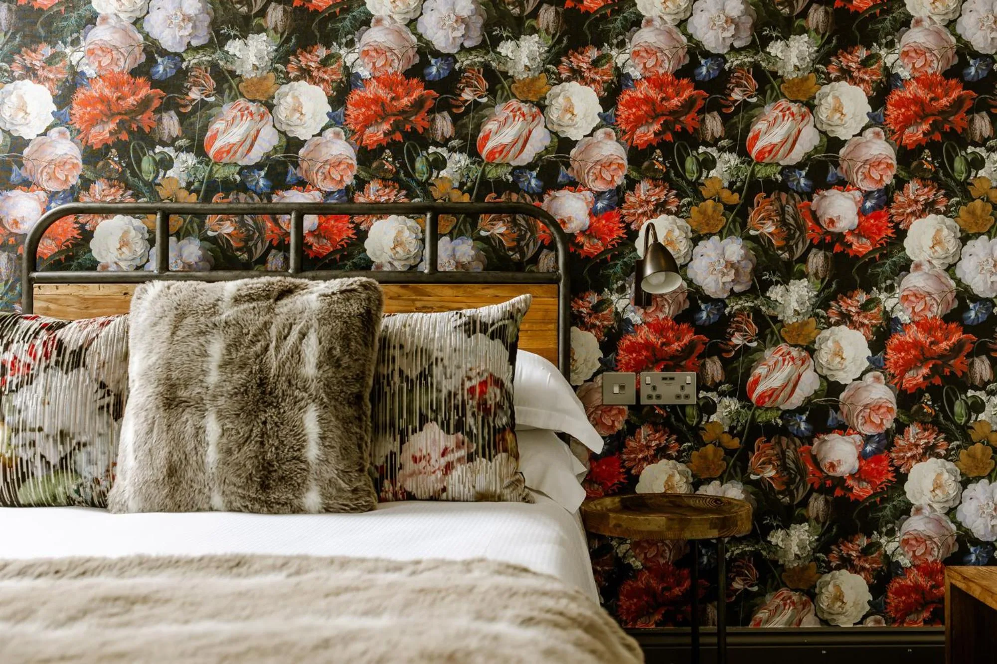 Bedroom, Bed in The George Inn