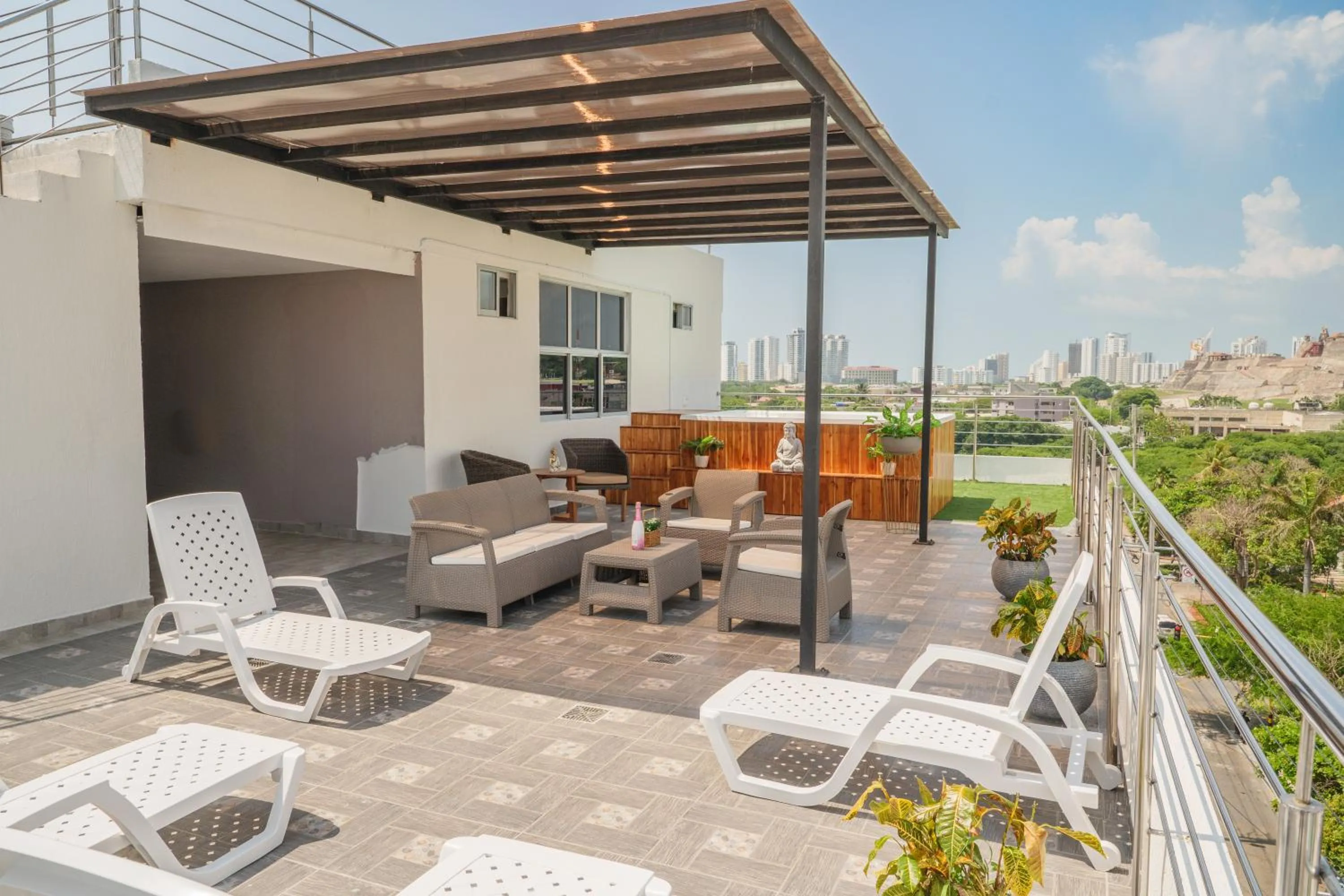 Property building in Bahia 79 Apartasuites Cerca al Centro