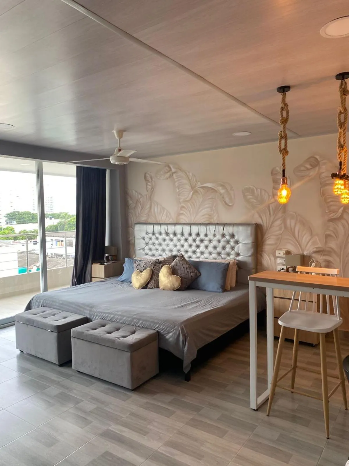 Bed in Bahia 79 Apartasuites Cerca al Centro