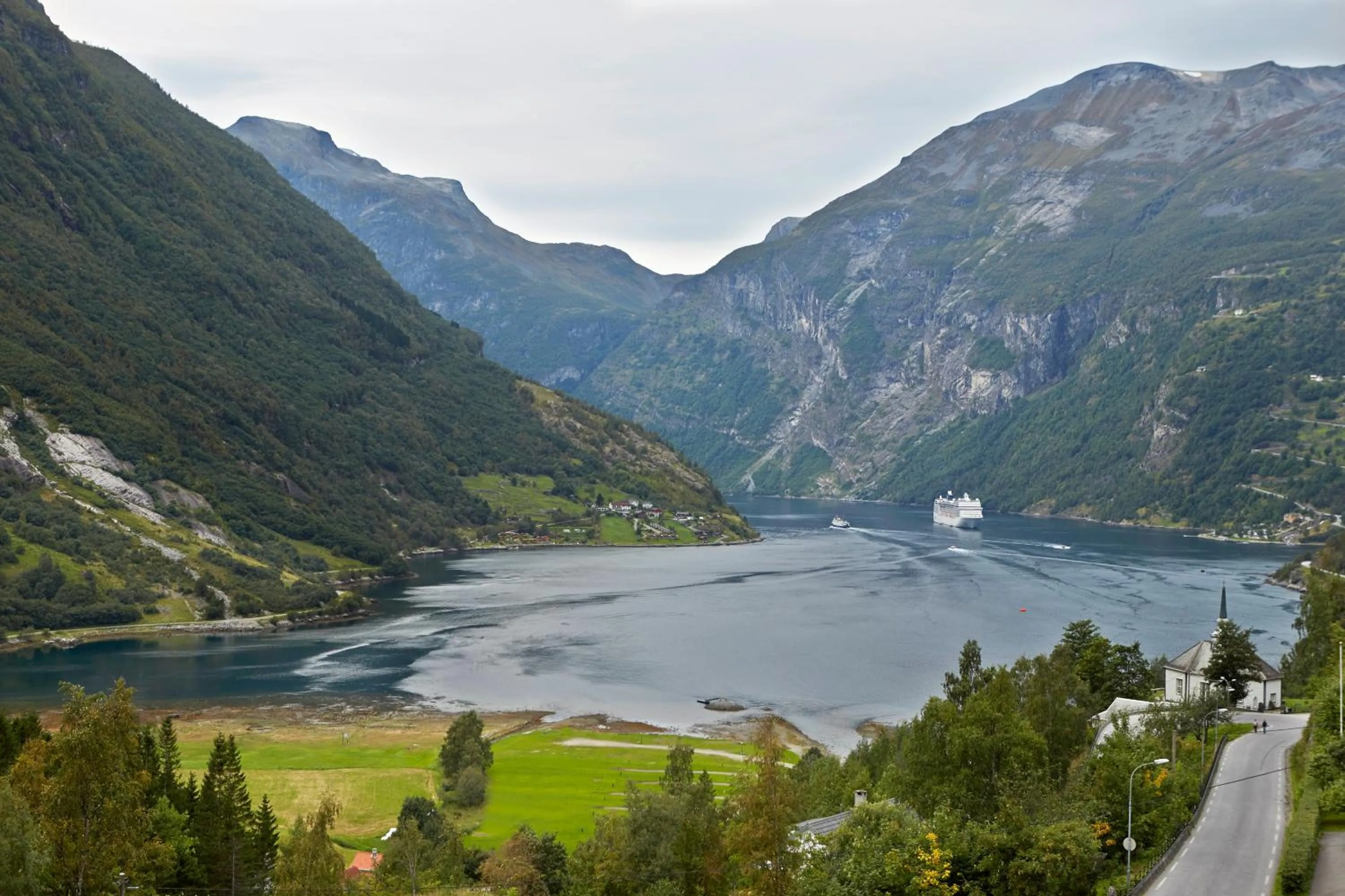 Natural landscape in Hotel Union Geiranger Bad & Spa