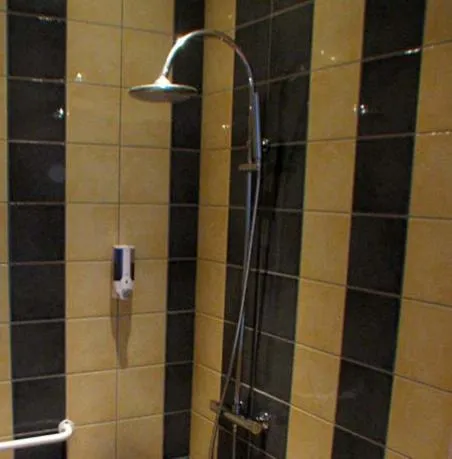 Bathroom in L'Ancien Presbytère