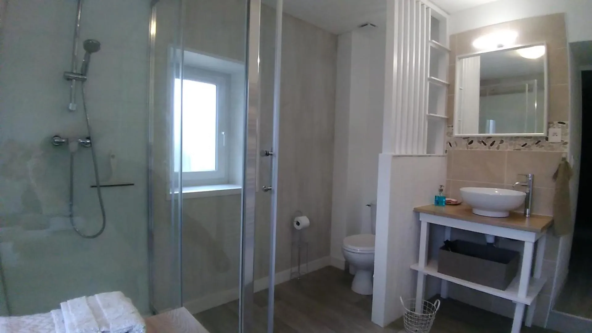 Bathroom in La Charretterie