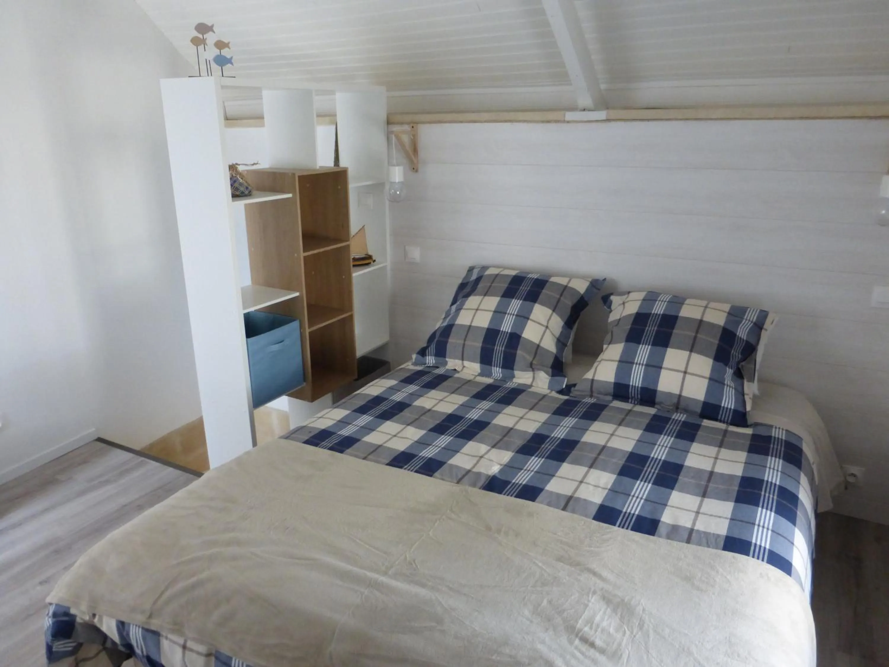 Photo of the whole room, Bed in La Charretterie