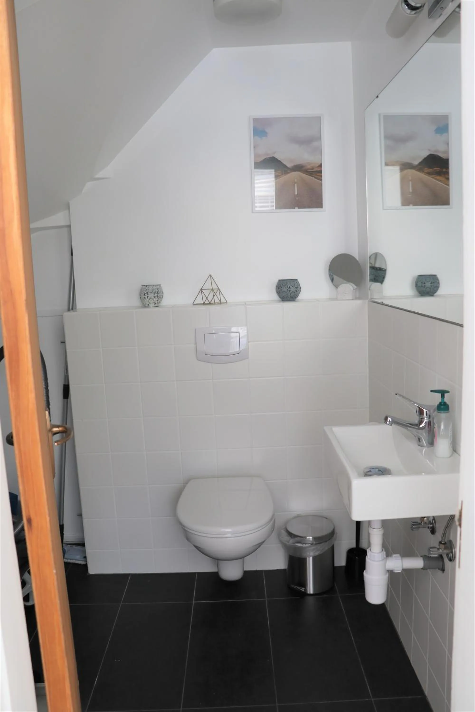 Shower in Odinn Reykjavik Skolavordustigur Apartments