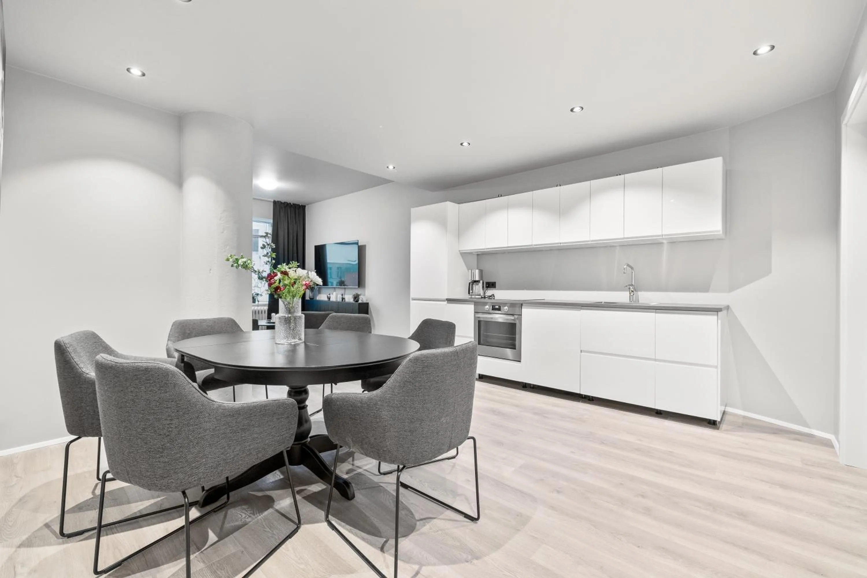 Kitchen or kitchenette in Odinn Reykjavik Skolavordustigur Apartments