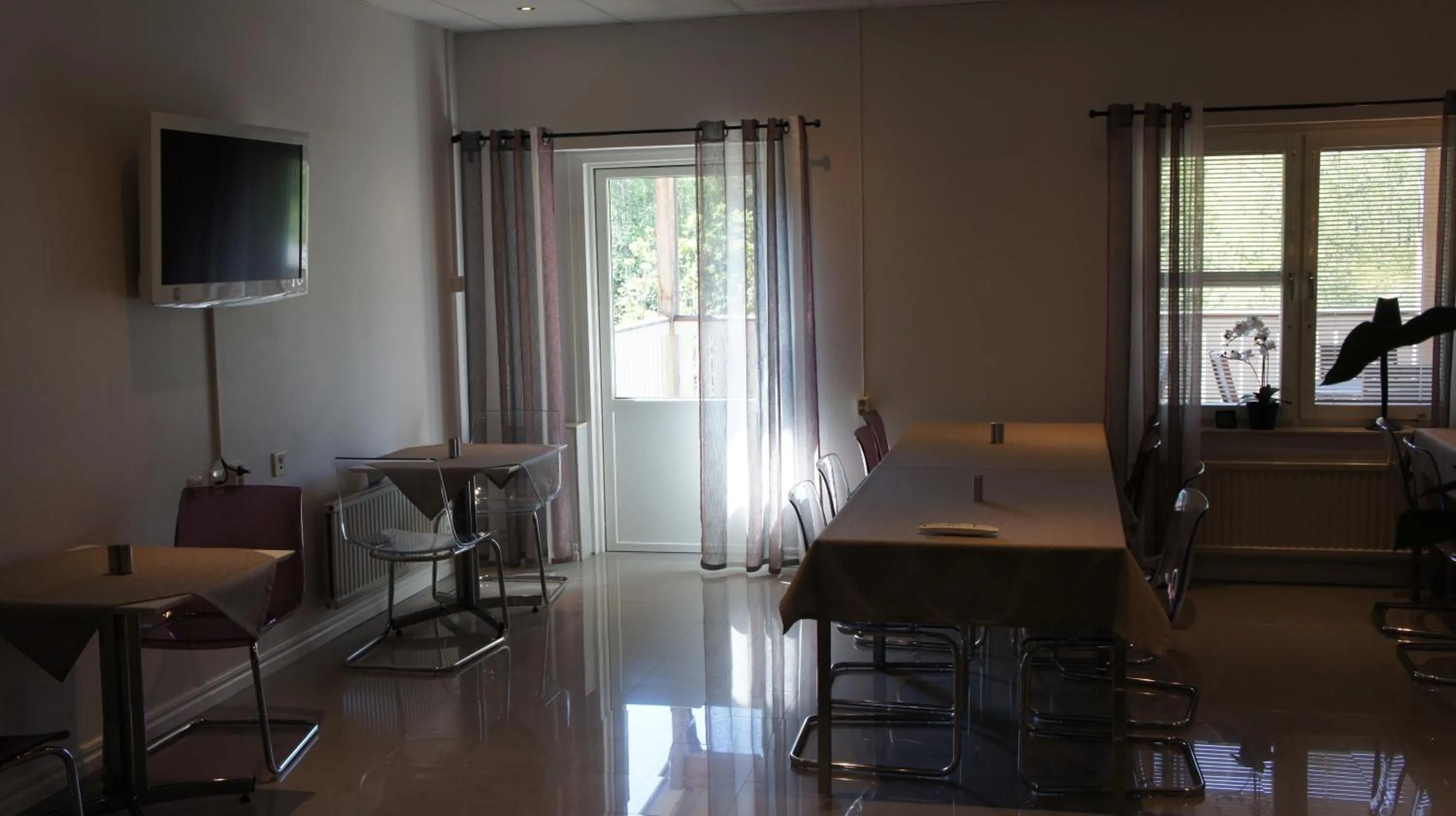 Food and drinks in Hotell Vindelngallerian