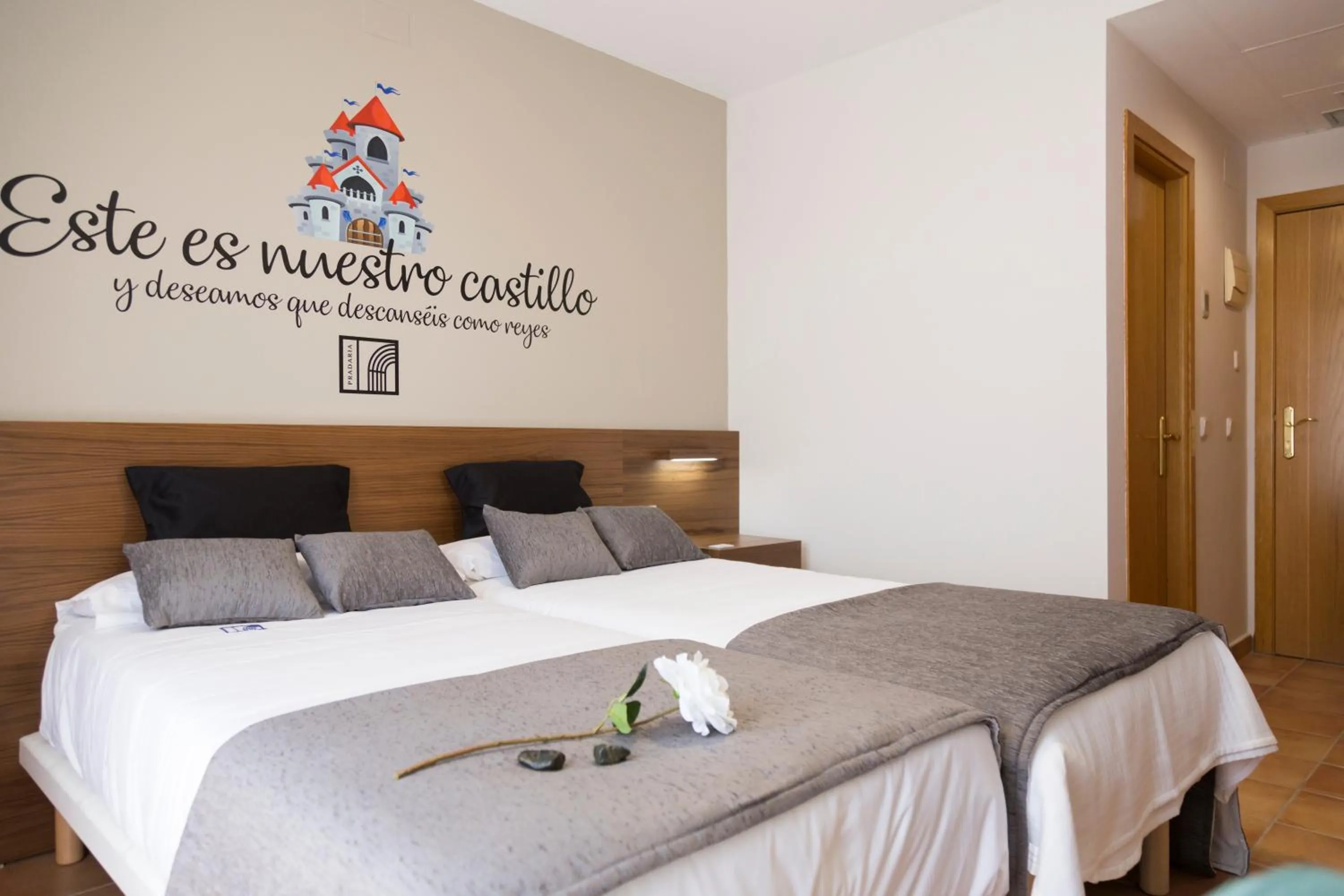 Bed in Hostal Pradaria