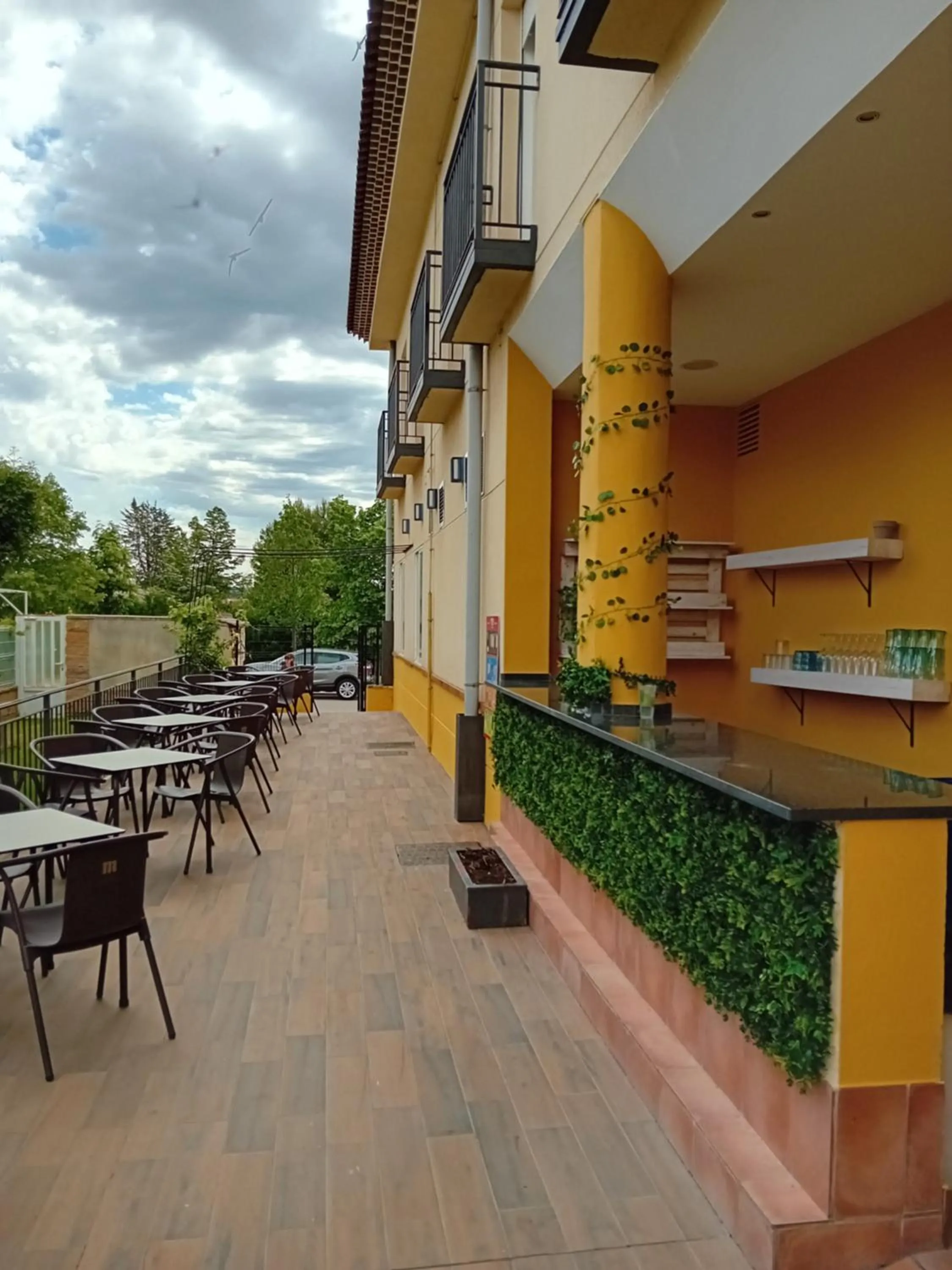 Restaurant/places to eat in Hostal Pradaria