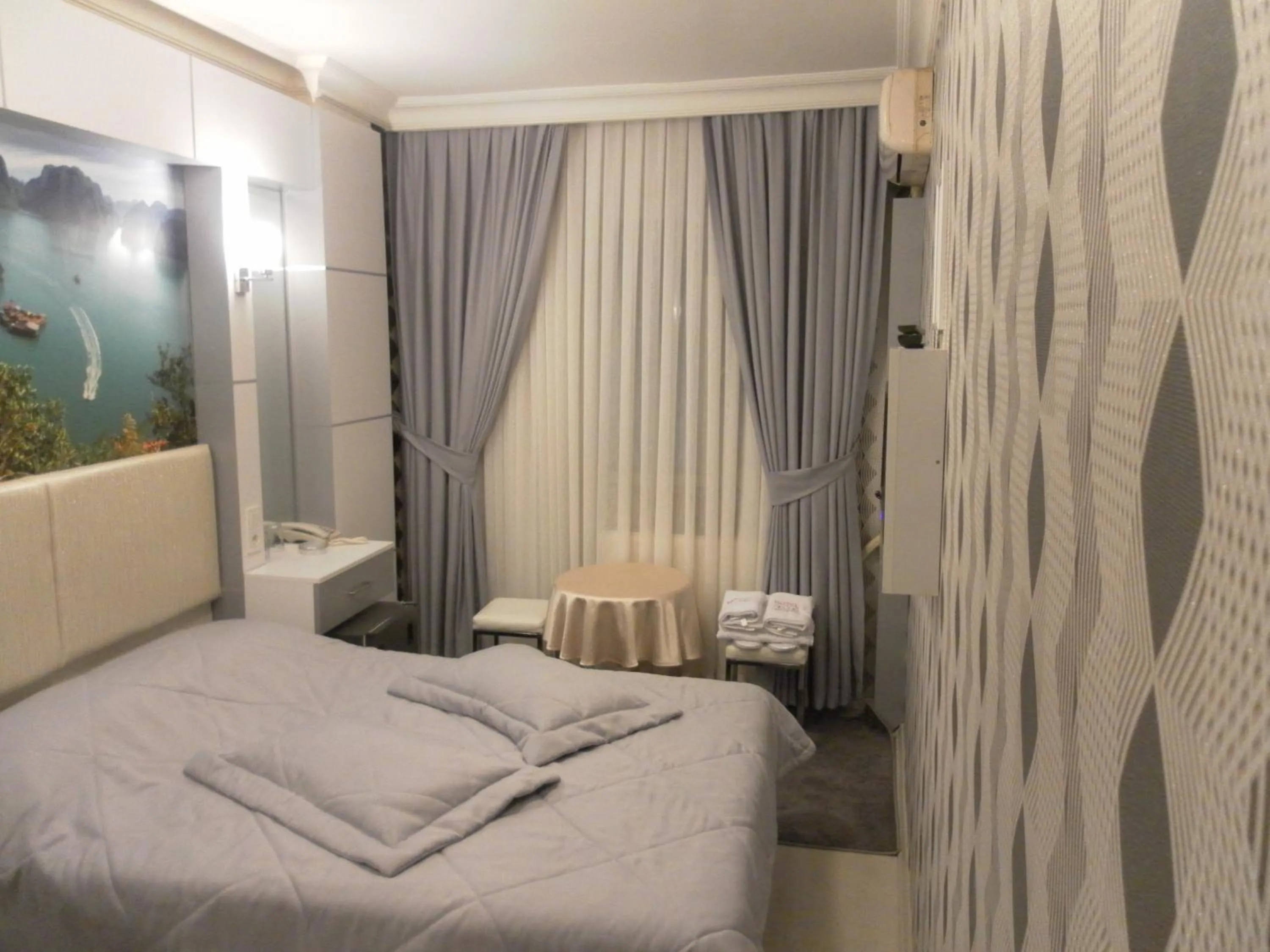 Bed in Hotel La White