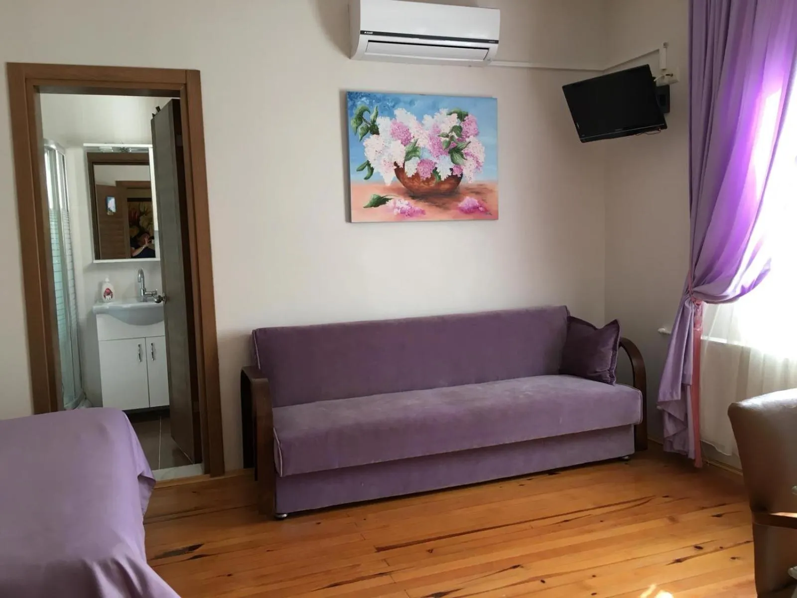 Seating area in Sapanca Dilek Konagi Hotel