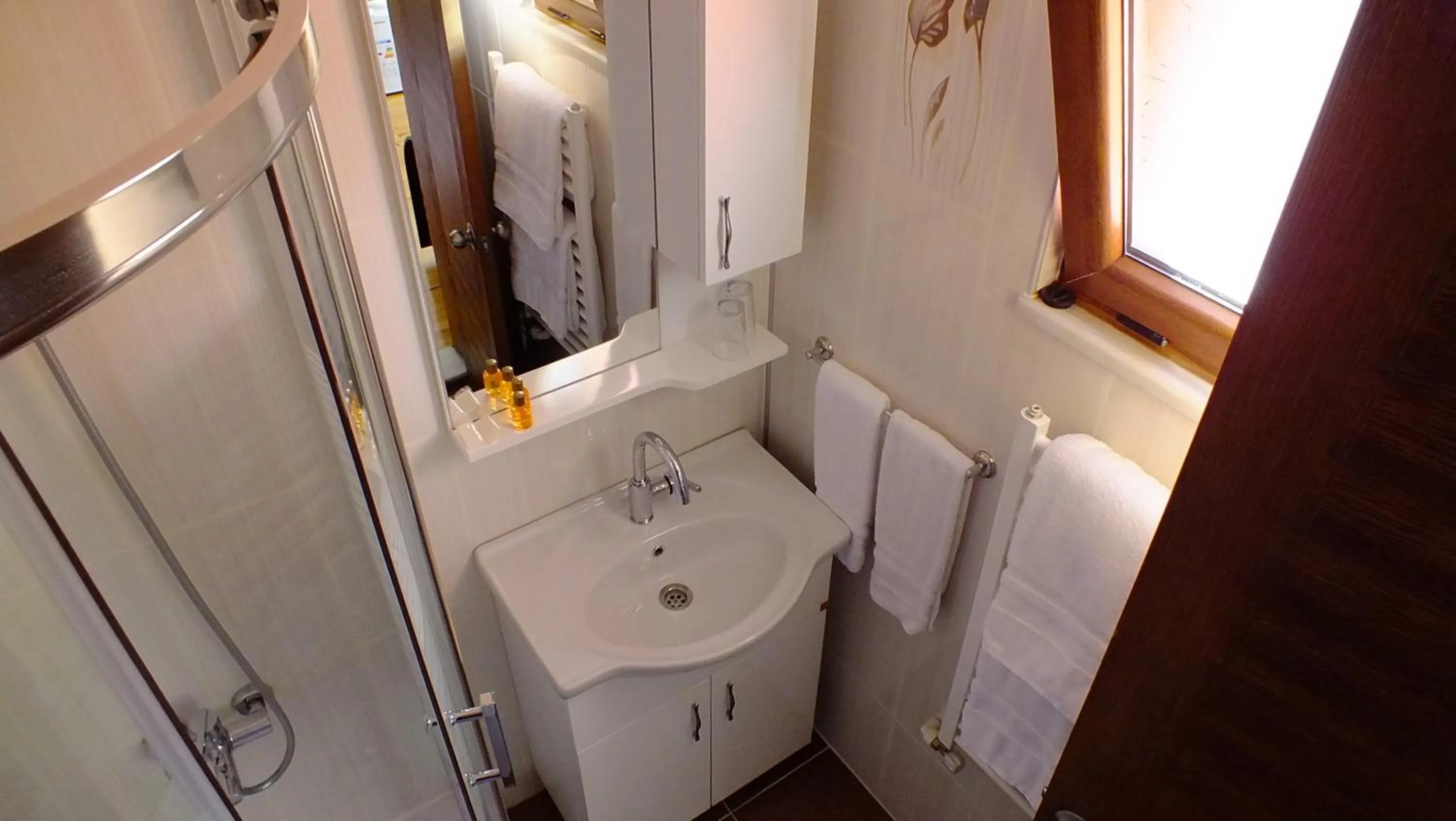 Bathroom in Sapanca Dilek Konagi Hotel