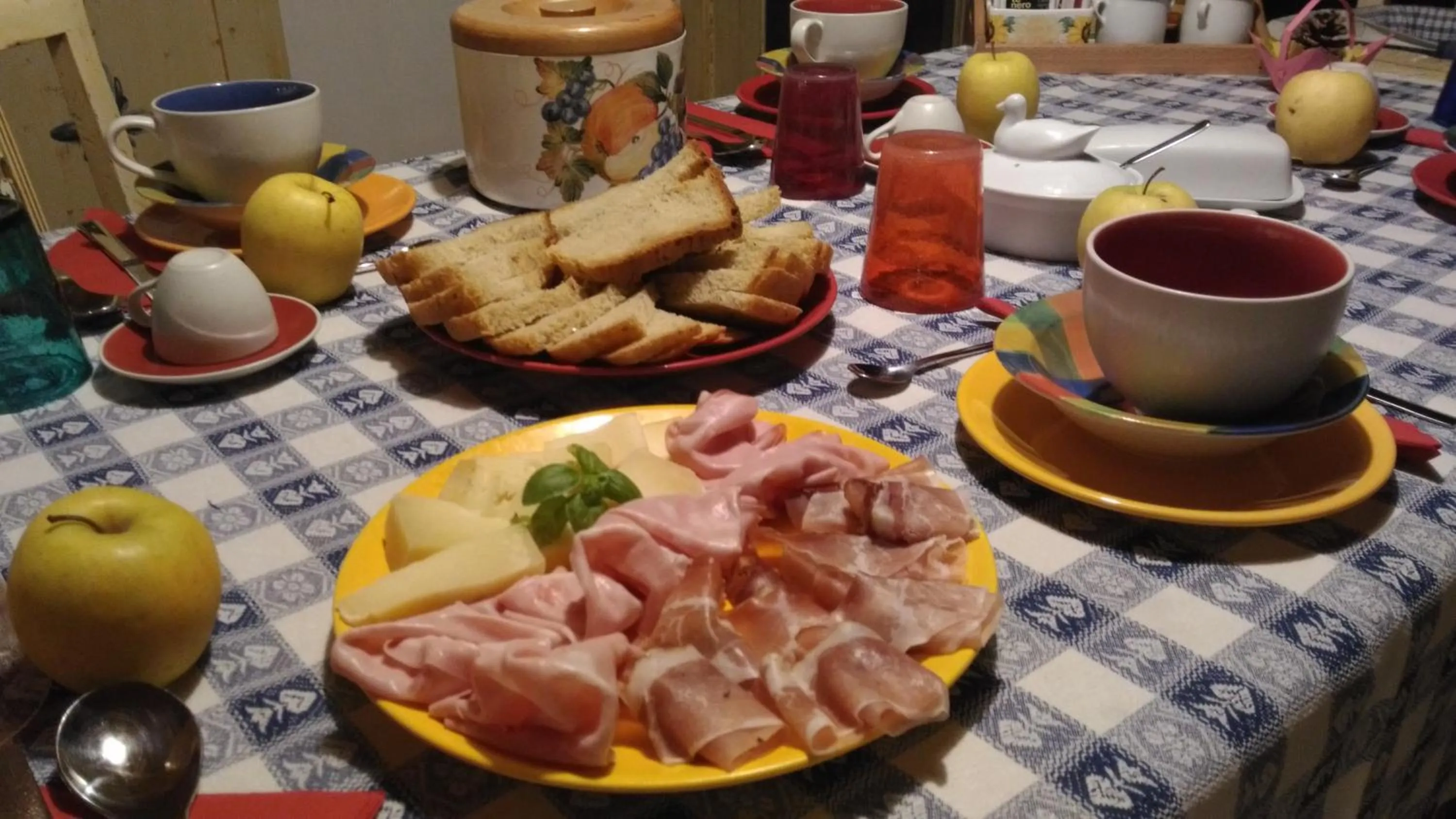 Continental breakfast in B&B Casa Delle Fate