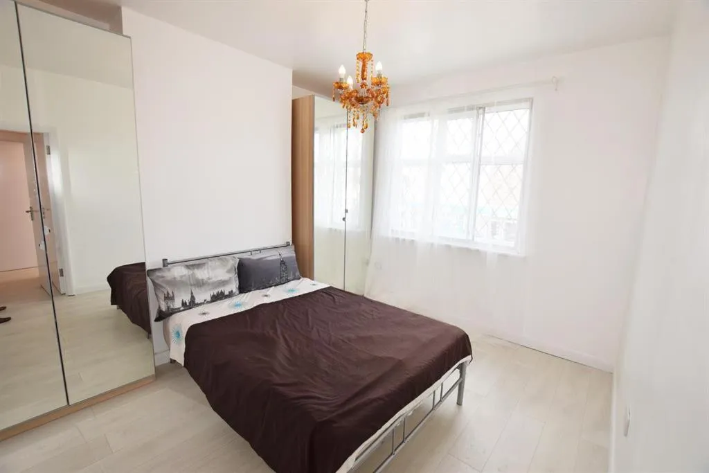 Bed in Regent Guest House