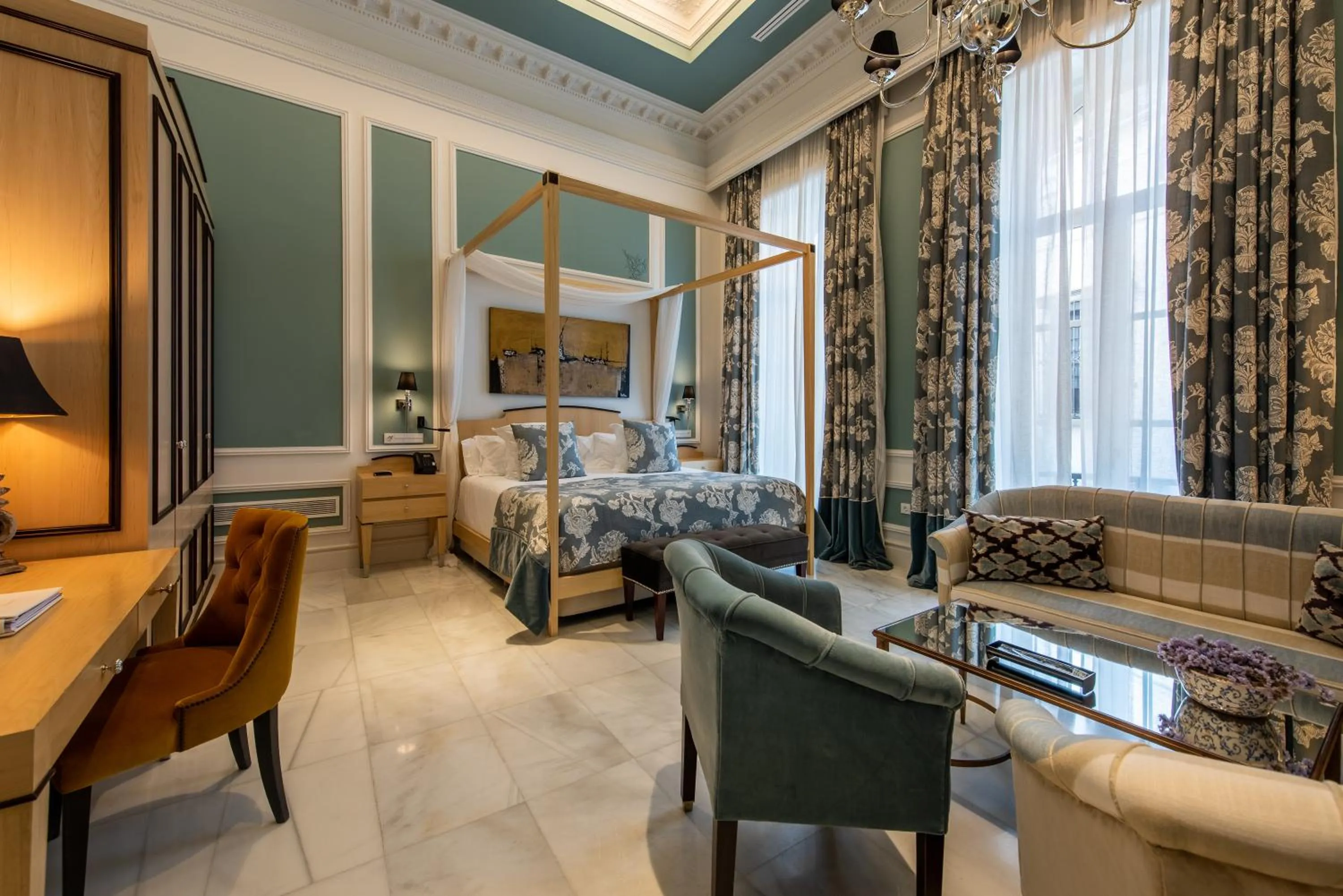 Photo of the whole room, Bed in Hotel Casa Palacio María Luisa