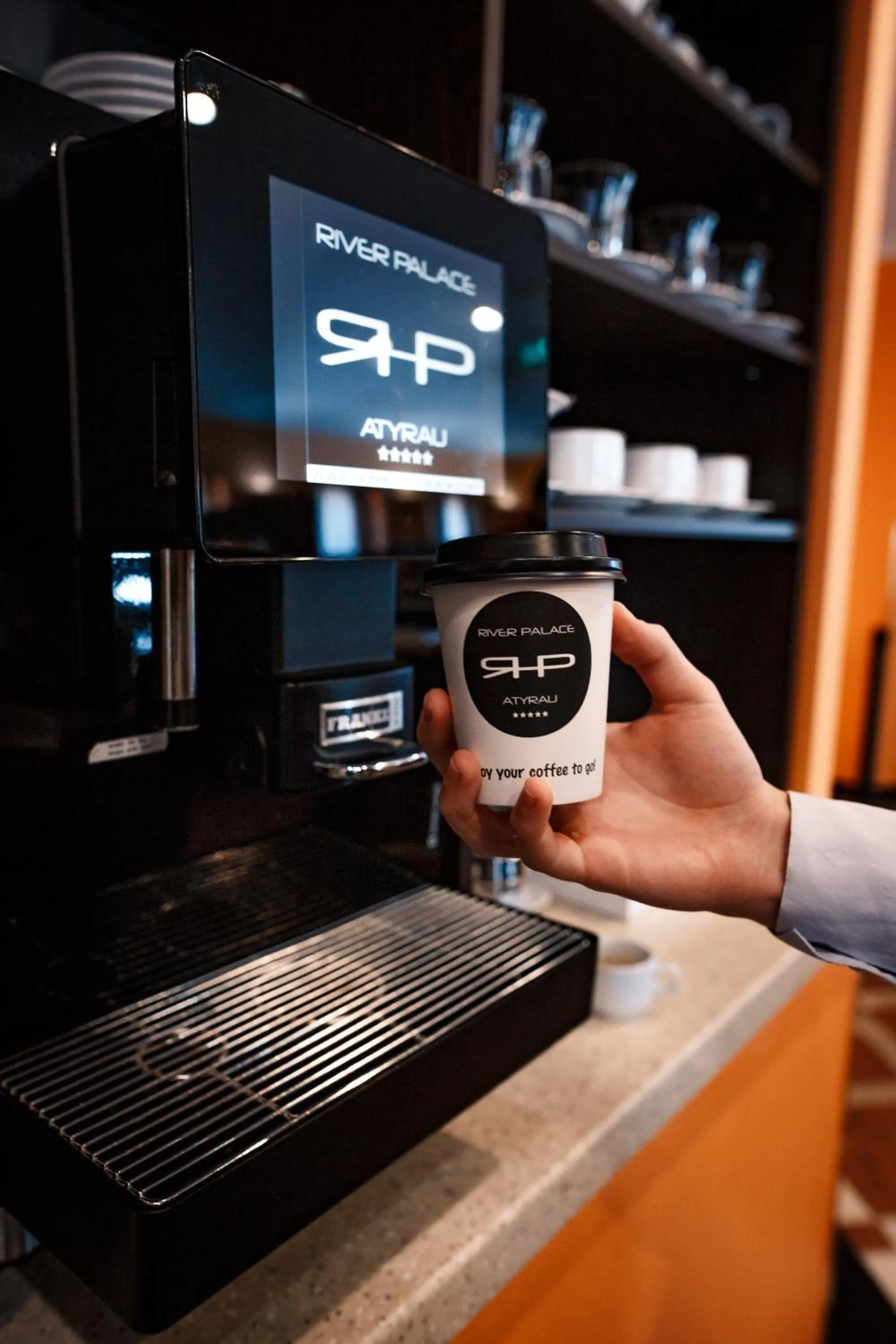 Logo/Certificate/Sign in River Palace Hotel