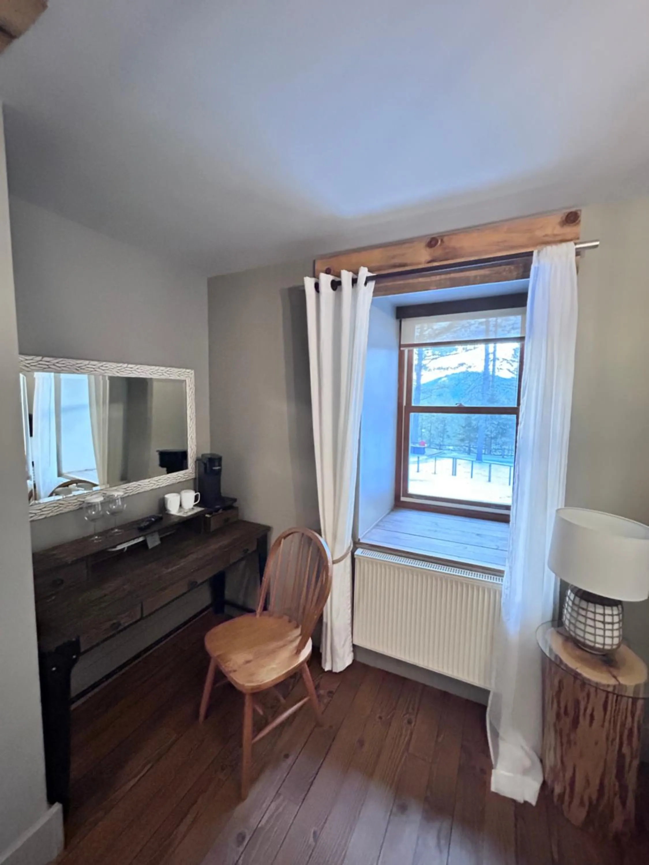 Bed in Auberge le Cosy Tremblant