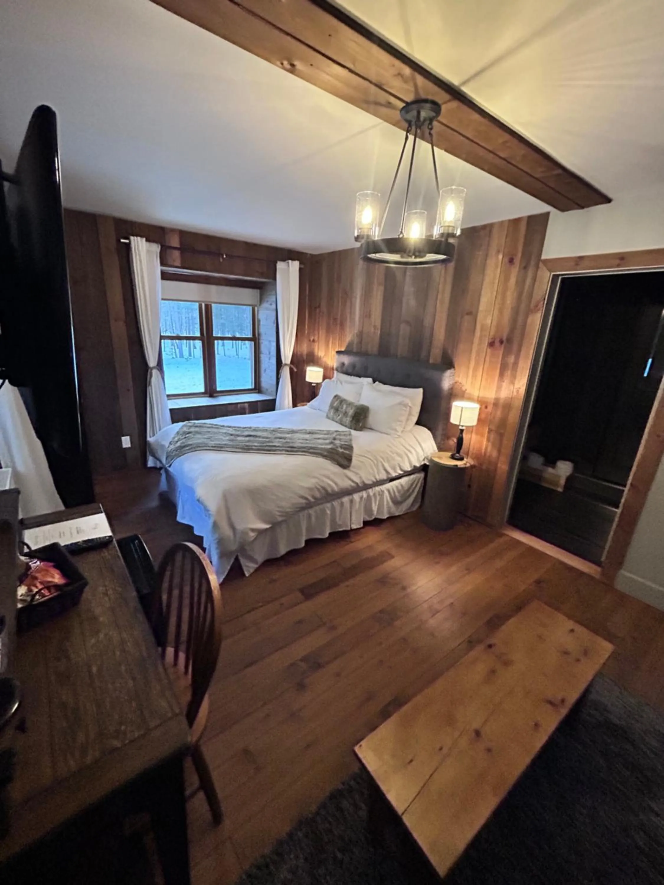 Bed in Auberge le Cosy Tremblant