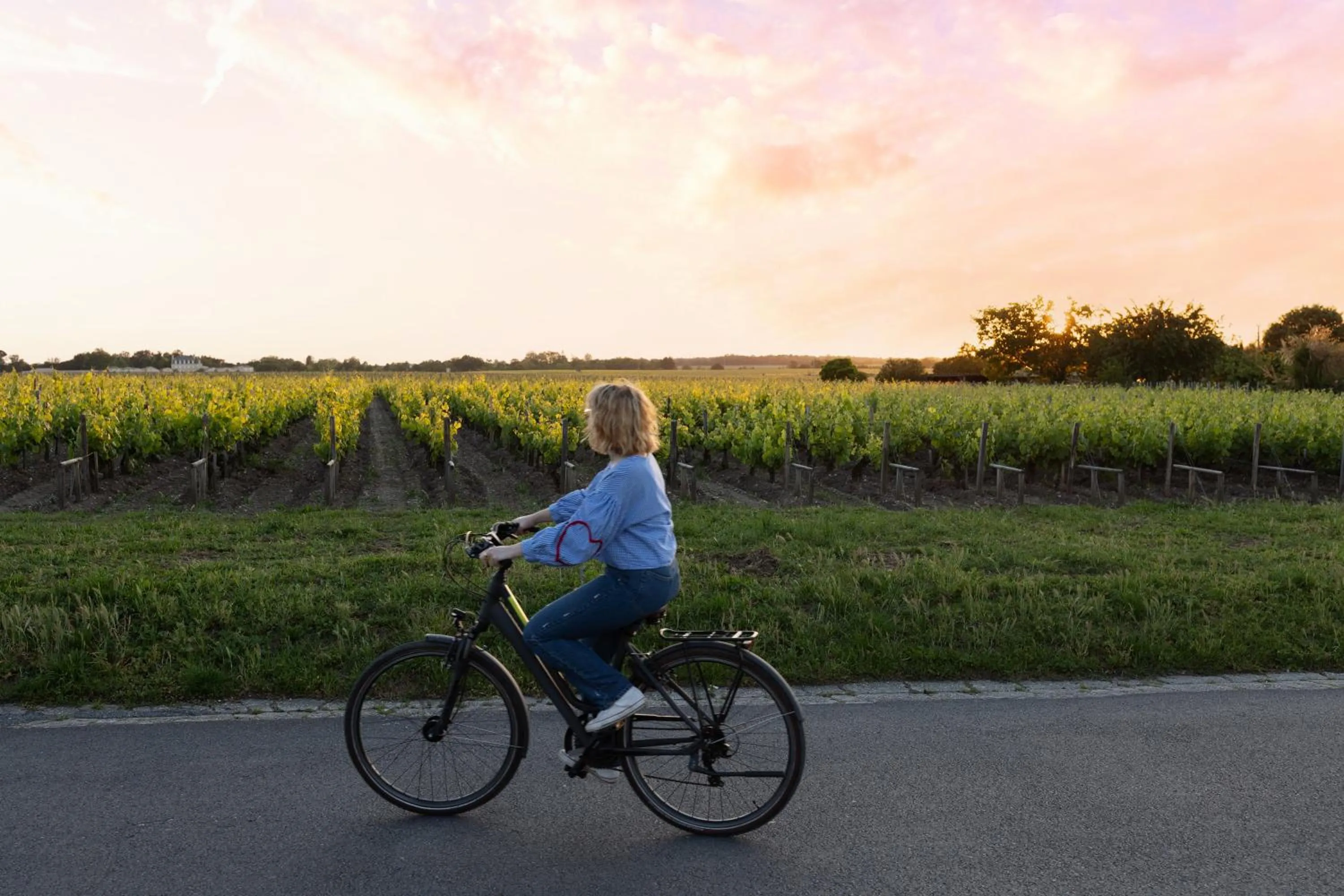 Cycling in Château Cordeillan-Bages