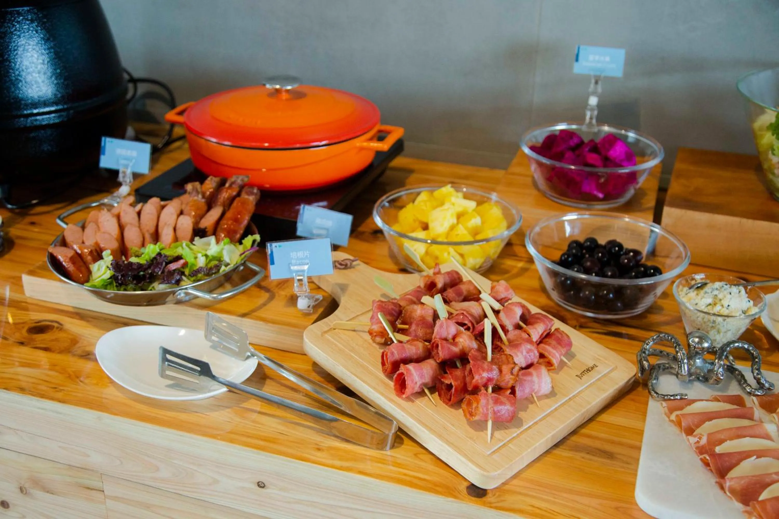 Restaurant/places to eat in SkyeBay Club