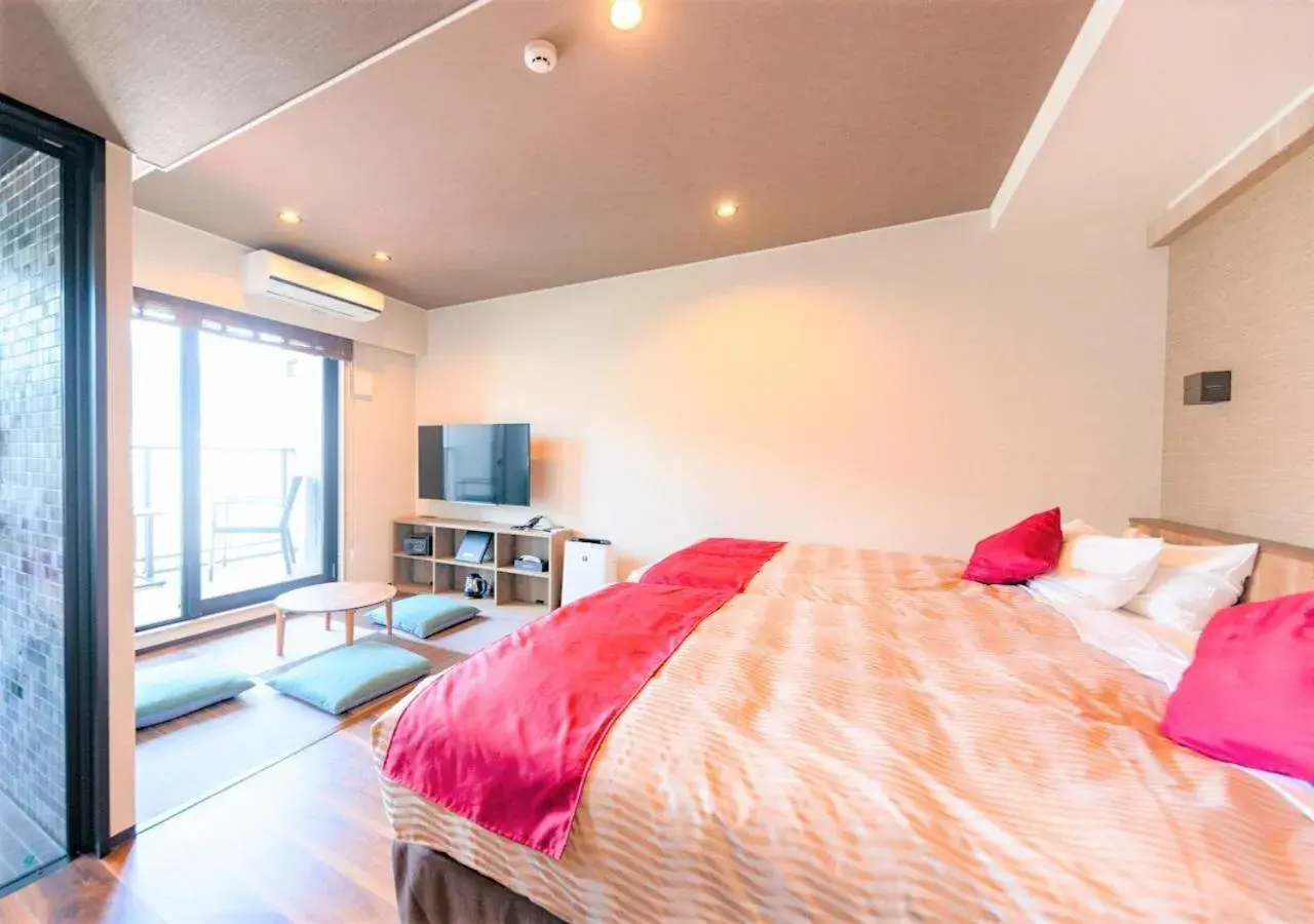 Deluxe Twin Room with Open-Air Bath - Non-Smoking in LiVEMAX RESORT Atami Sea Front Deluxe Twin Room with Open-Air Bath - Non-Smoking in LiVEMAX RESORT Atami Sea Front