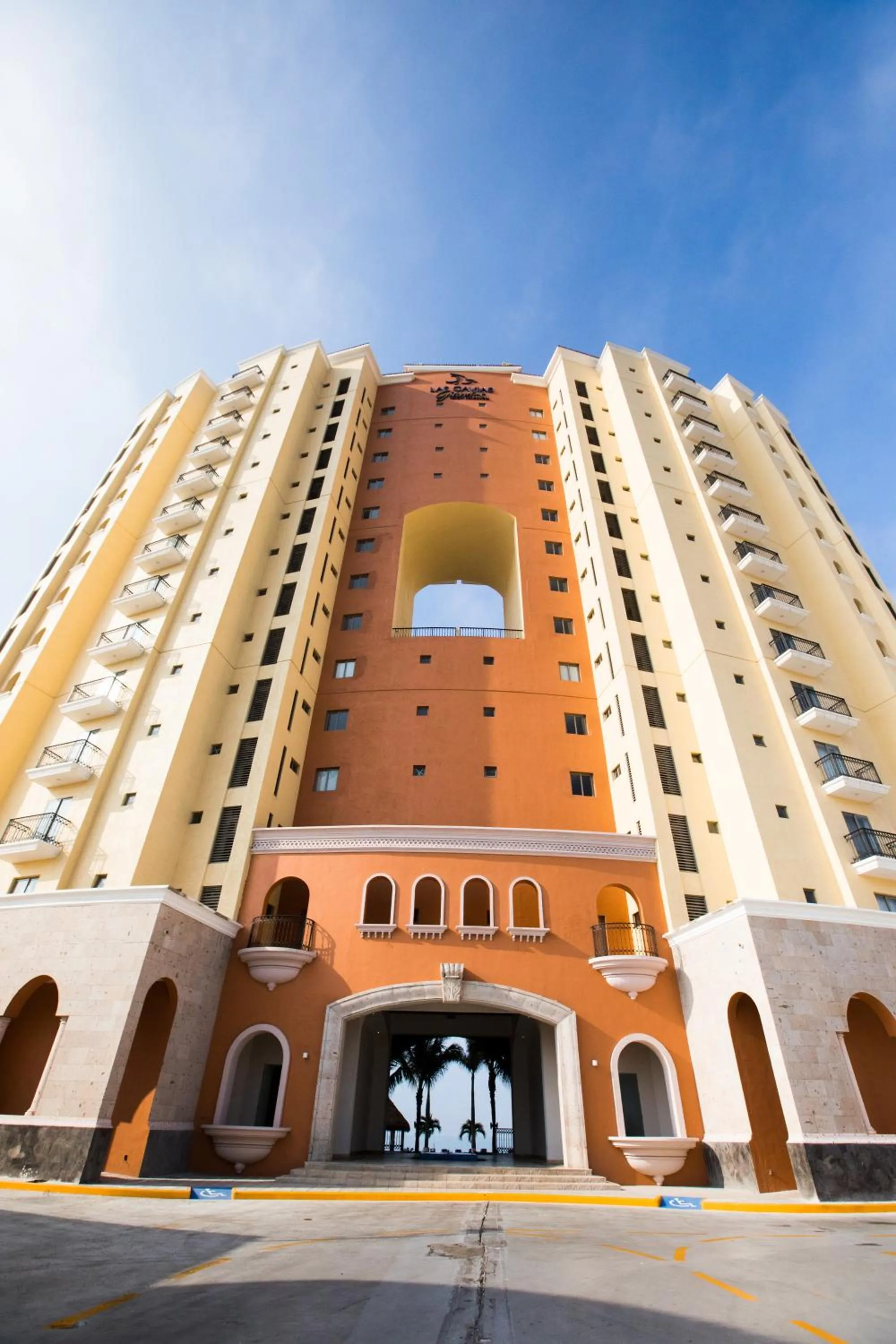 Property building in Petit Luxe Las Gavias Penthouse