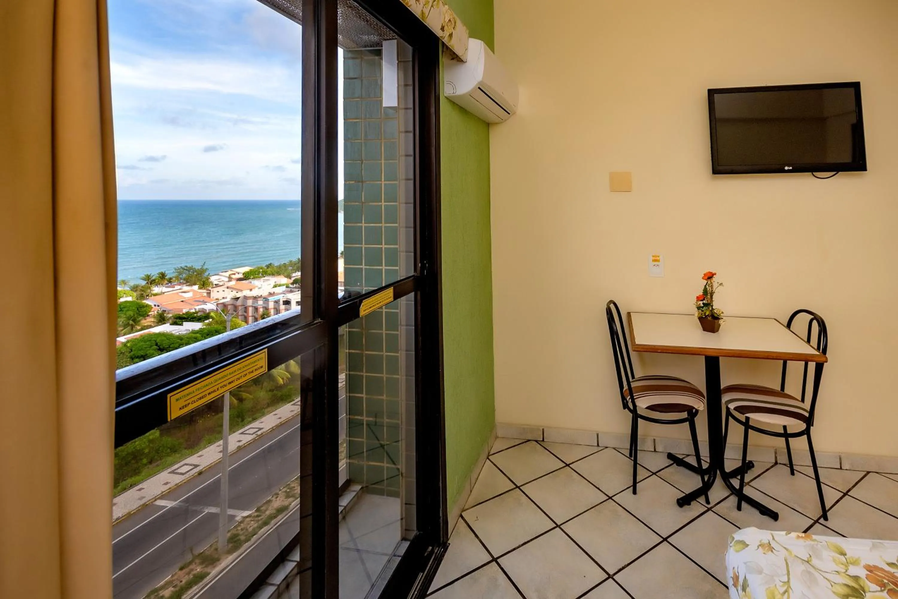 Dining area in Yak Beach Hotel Ponta Negra