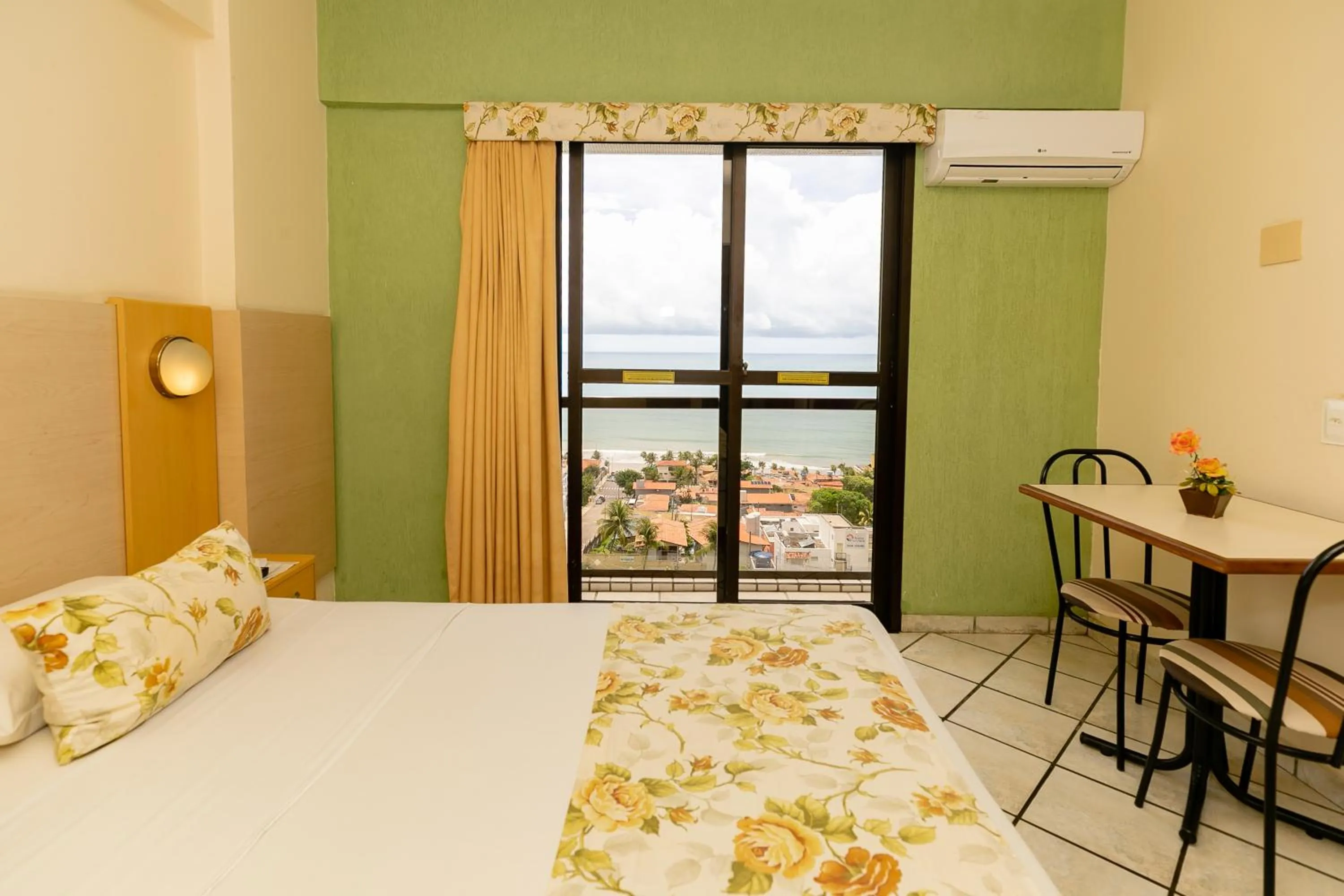 Bed in Yak Beach Hotel Ponta Negra