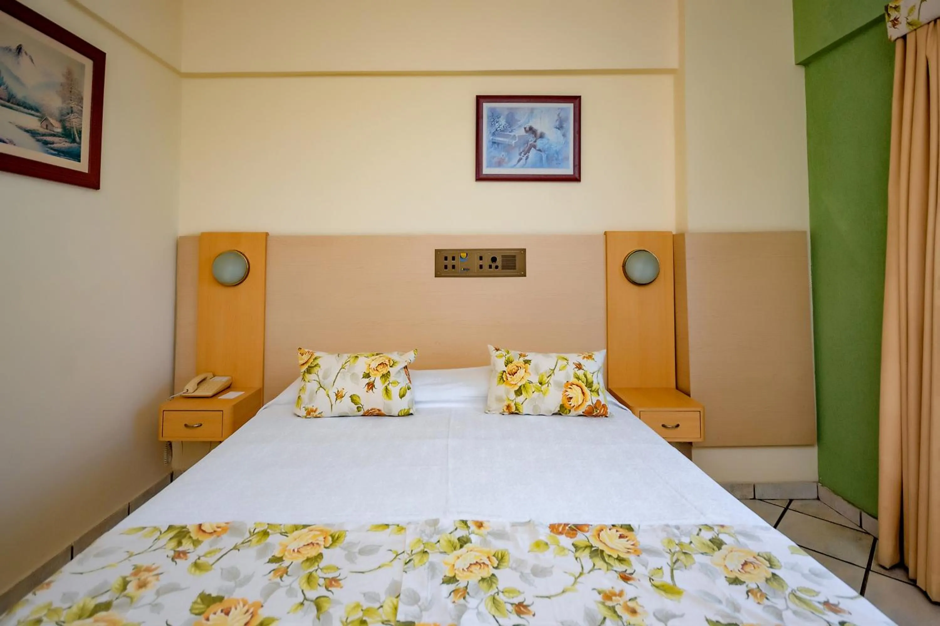 Bed in Yak Beach Hotel Ponta Negra