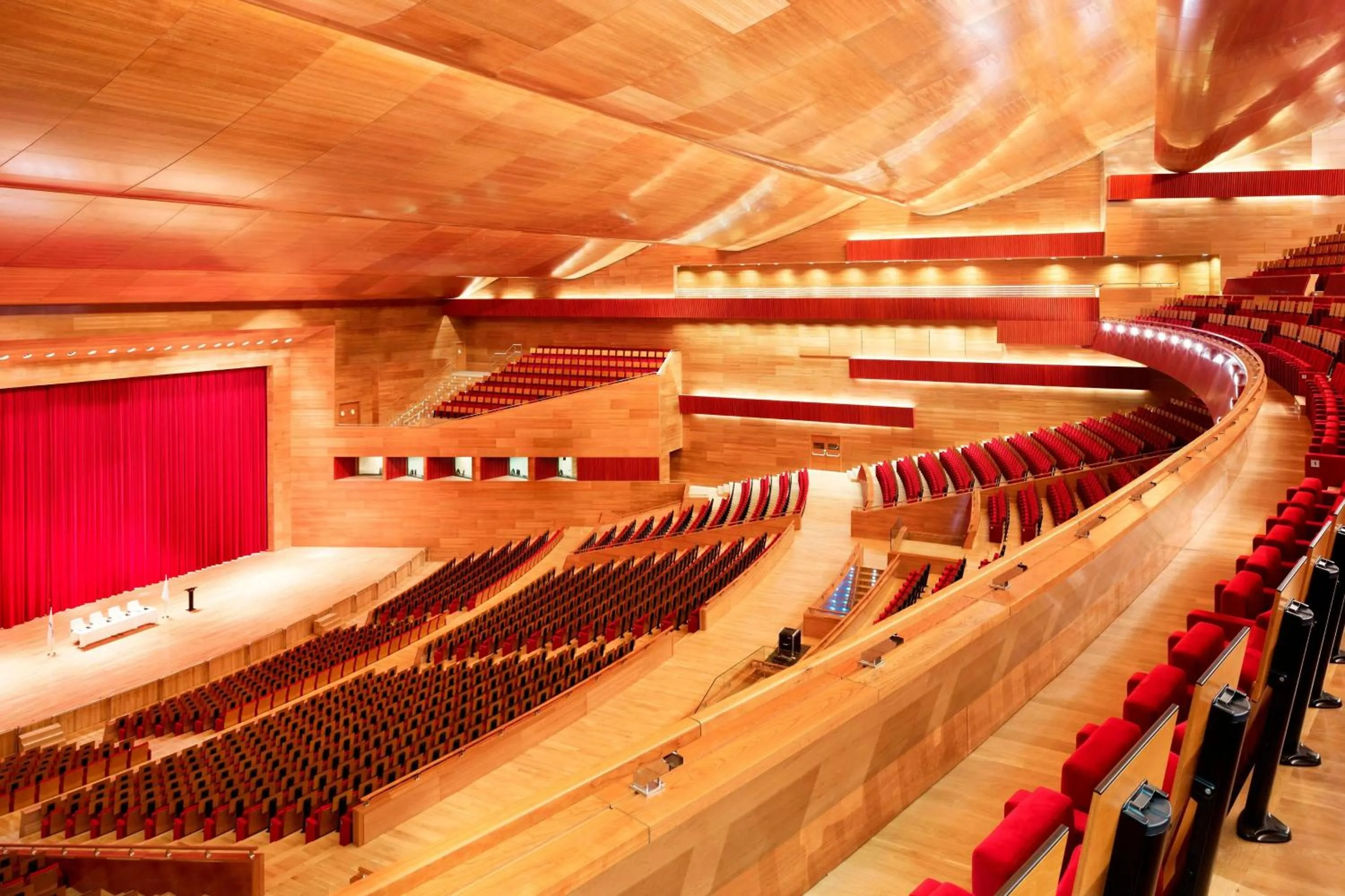 Meeting/conference room in Le Meridien Oran Hotel