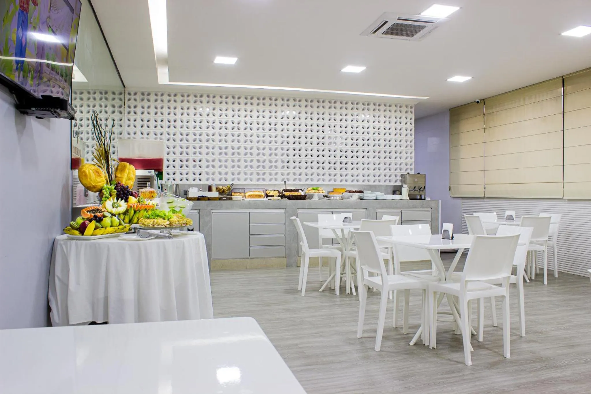 Breakfast in Imperial Plaza Hotel