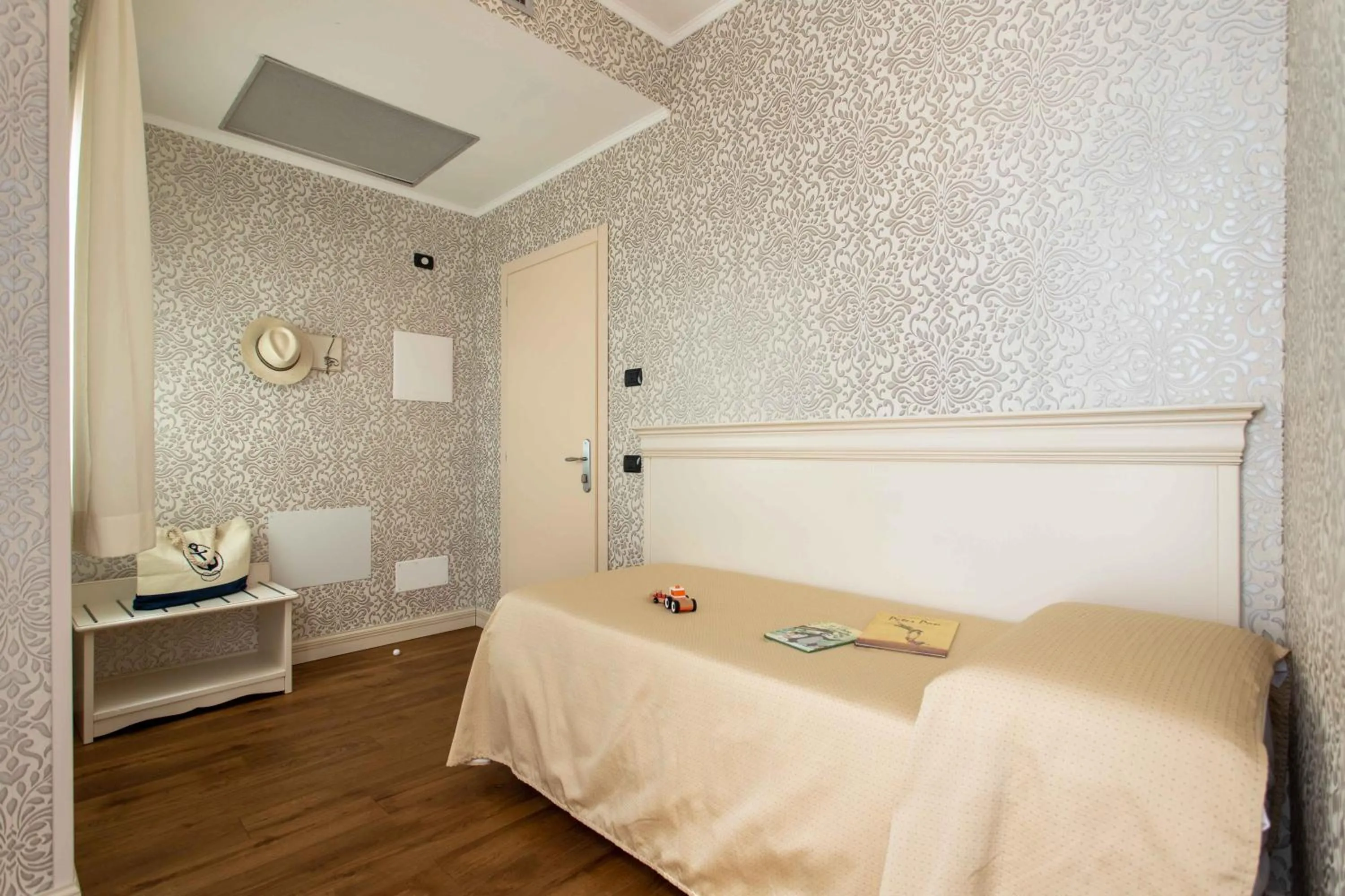 Bed in Charming Palace Santa Fosca